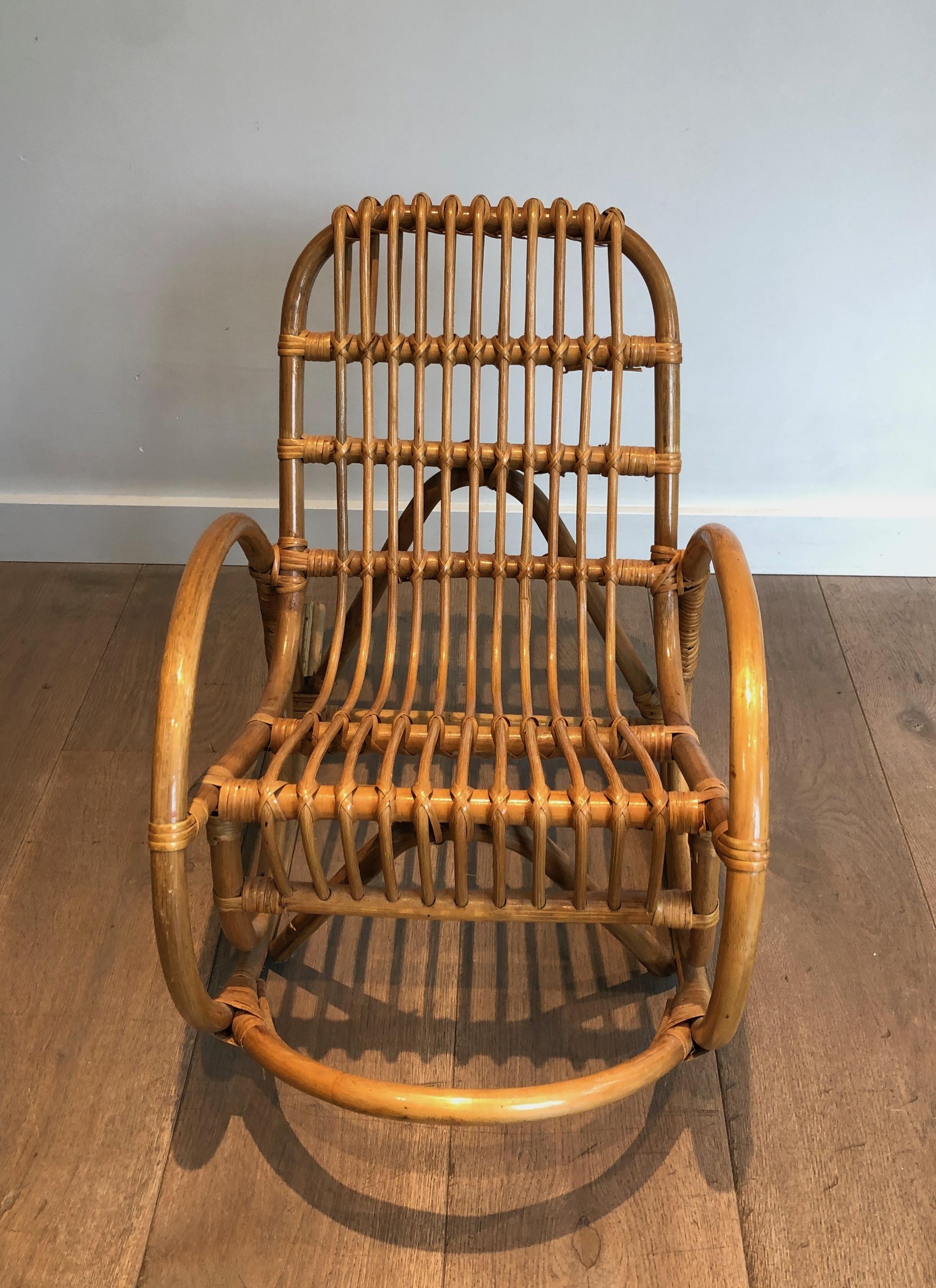 Children Rattan Rocking Chair In Good Condition For Sale In Marcq-en-Barœul, Hauts-de-France