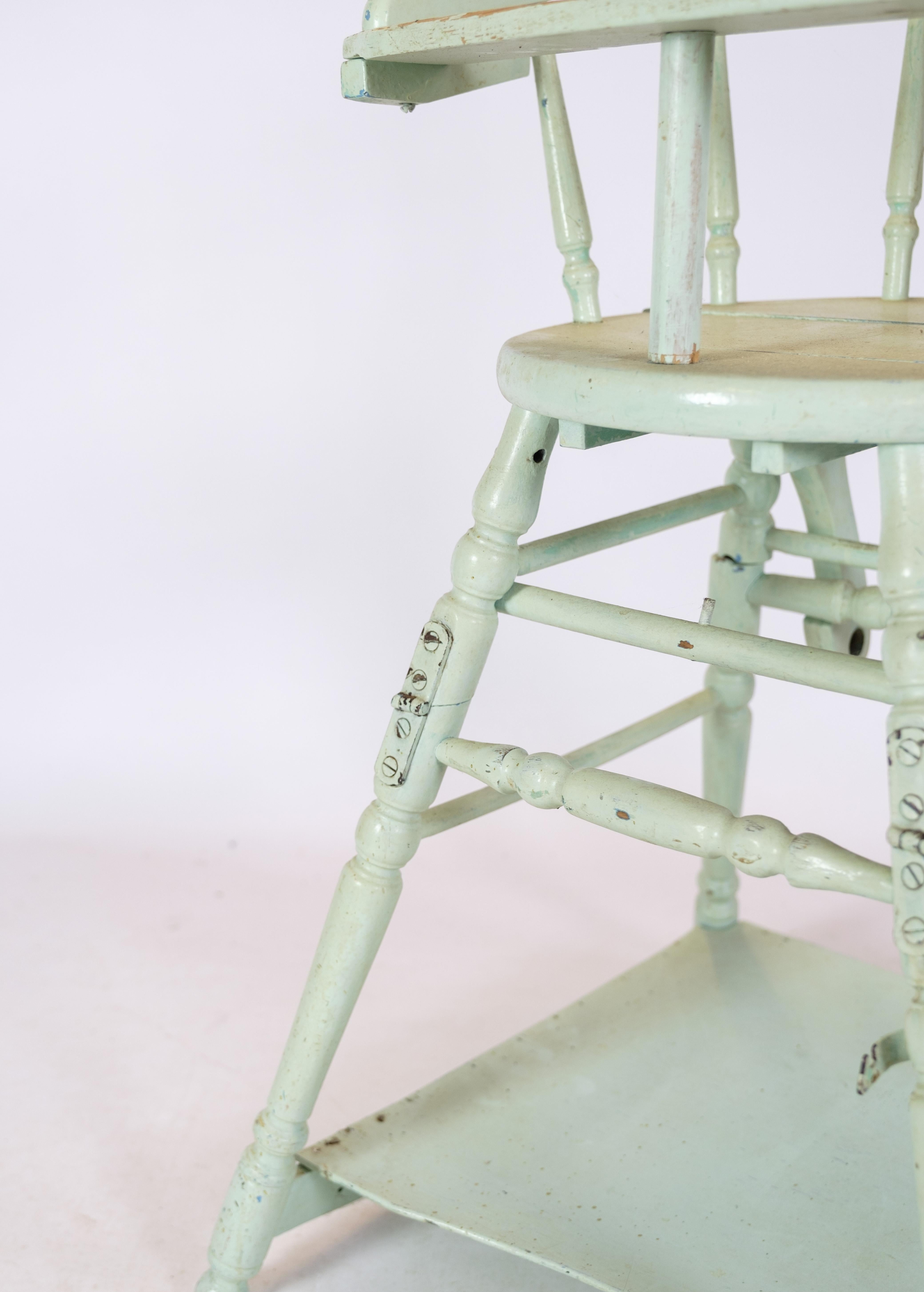 Children's chair In Light blue color With Patina From 1920 In Good Condition For Sale In Lejre, DK