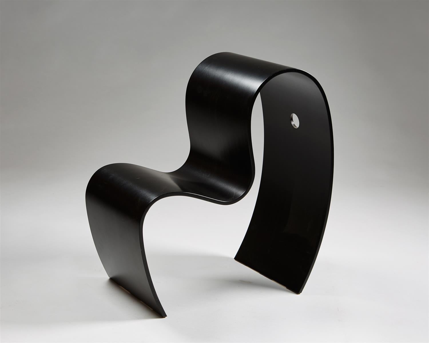 Children’s chair, Lilla M. Designed by Caroline Schlyter,
Sweden. 1990's.

Lacquered plywood.

Measurements: 
Height 58.0 cm/ 22 13/16