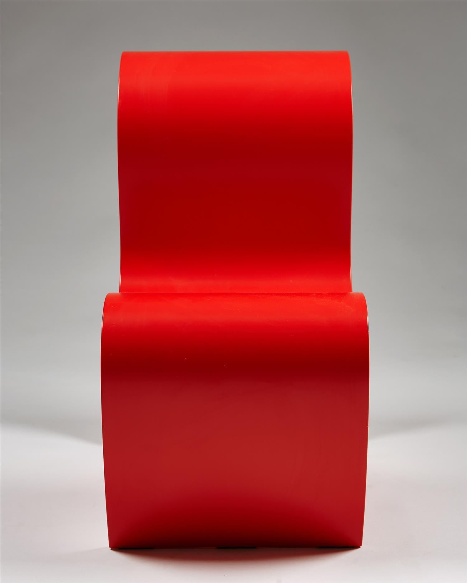 Children’s Chair, Lilla M. Designed by Caroline Schlyter, Sweden, 1990s In Excellent Condition For Sale In Stockholm, SE
