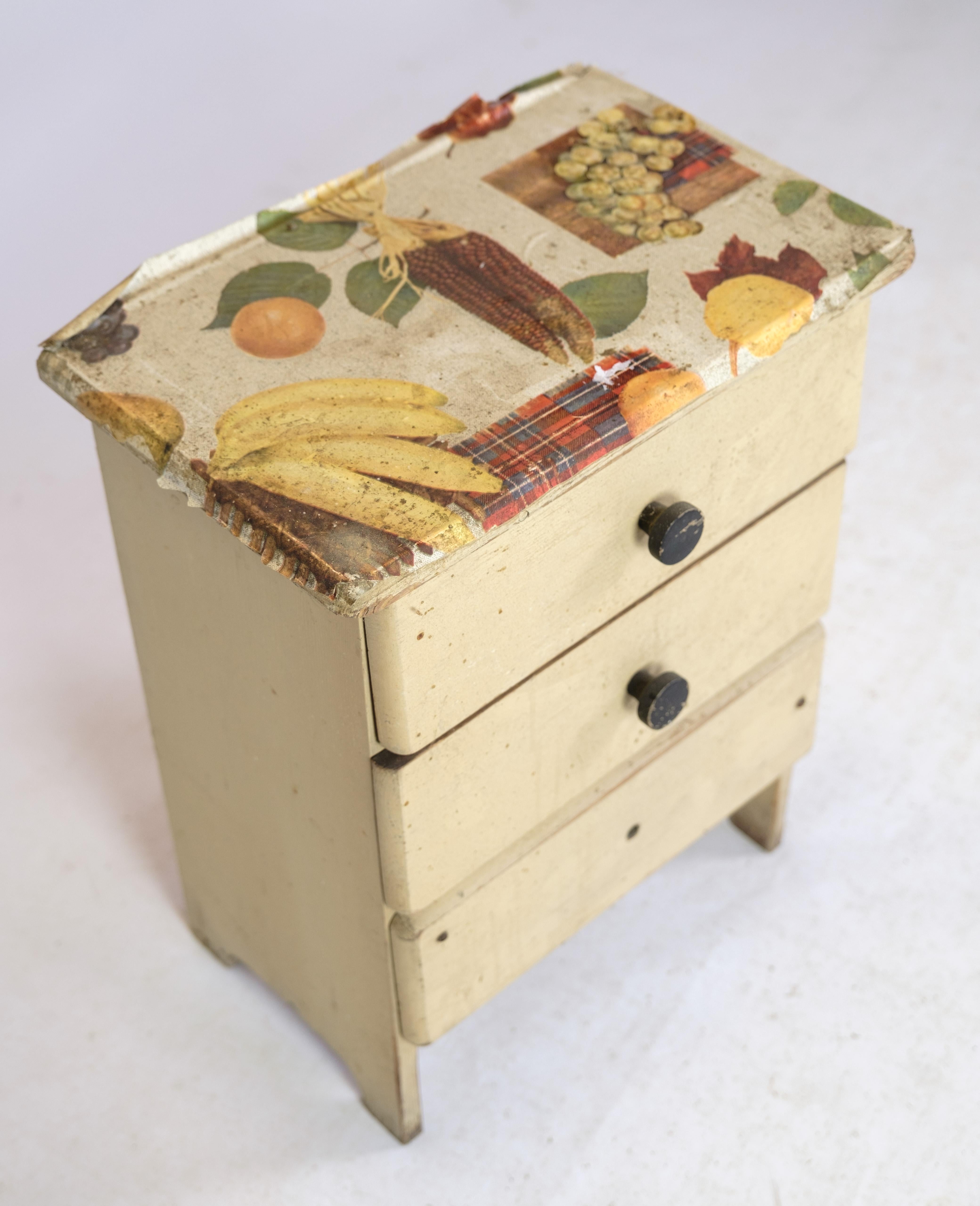 Danish Children's chest of drawers In Painted wood From The 1890 For Sale