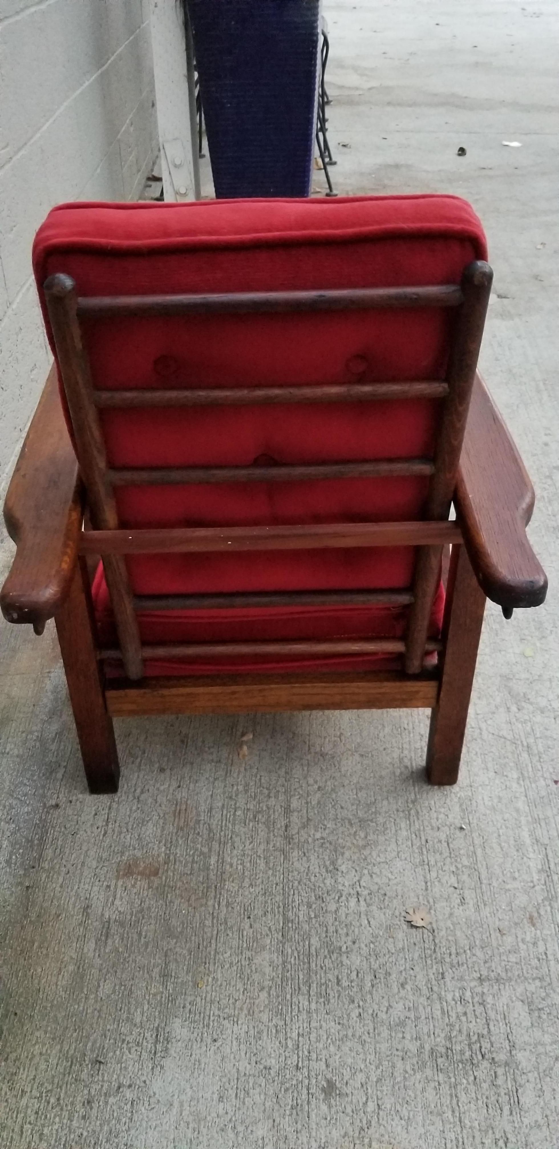 Childrens Morris Chair, circa 1915 In Fair Condition In Fulton, CA