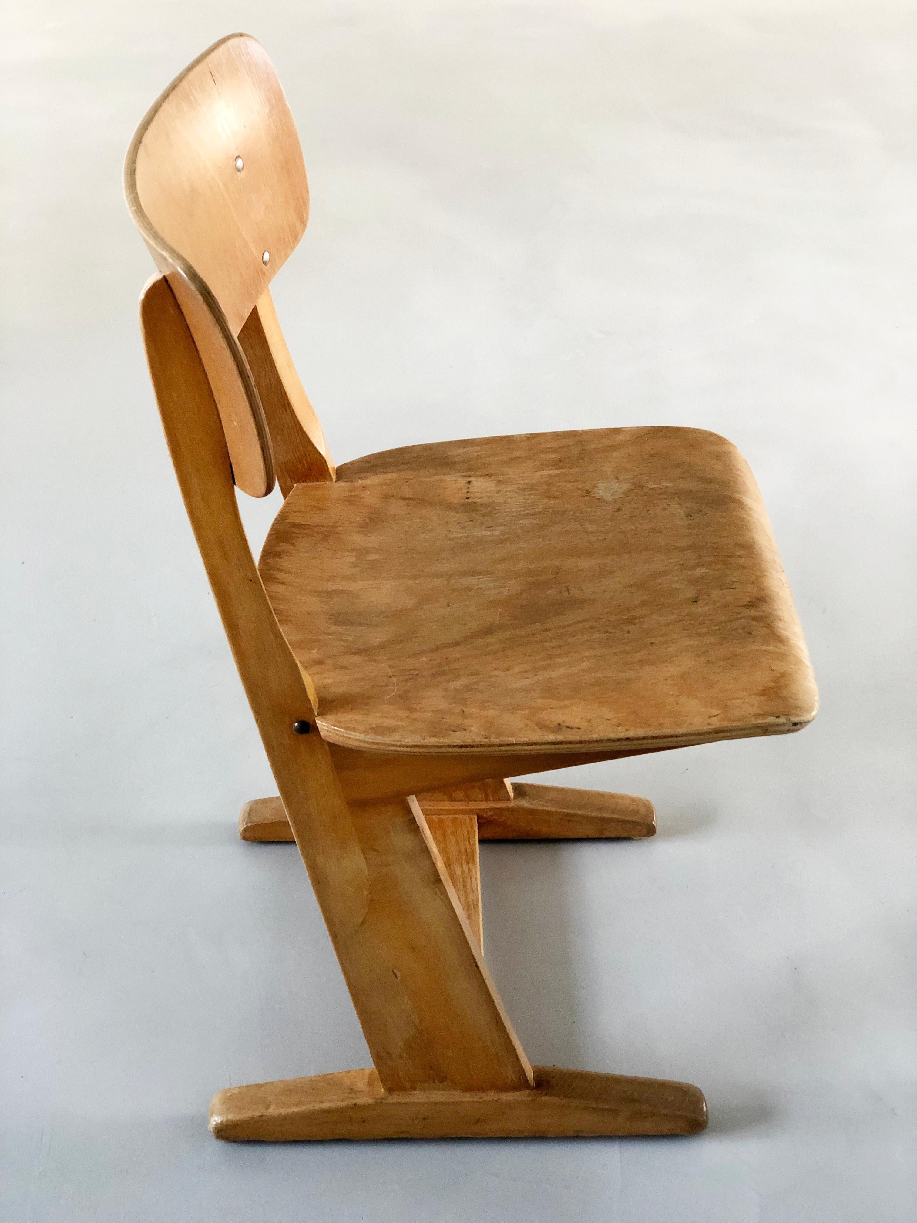 Children's School Chair by Karl Nothhelfer for Casala 1969 In Good Condition For Sale In EINDHOVEN, NL