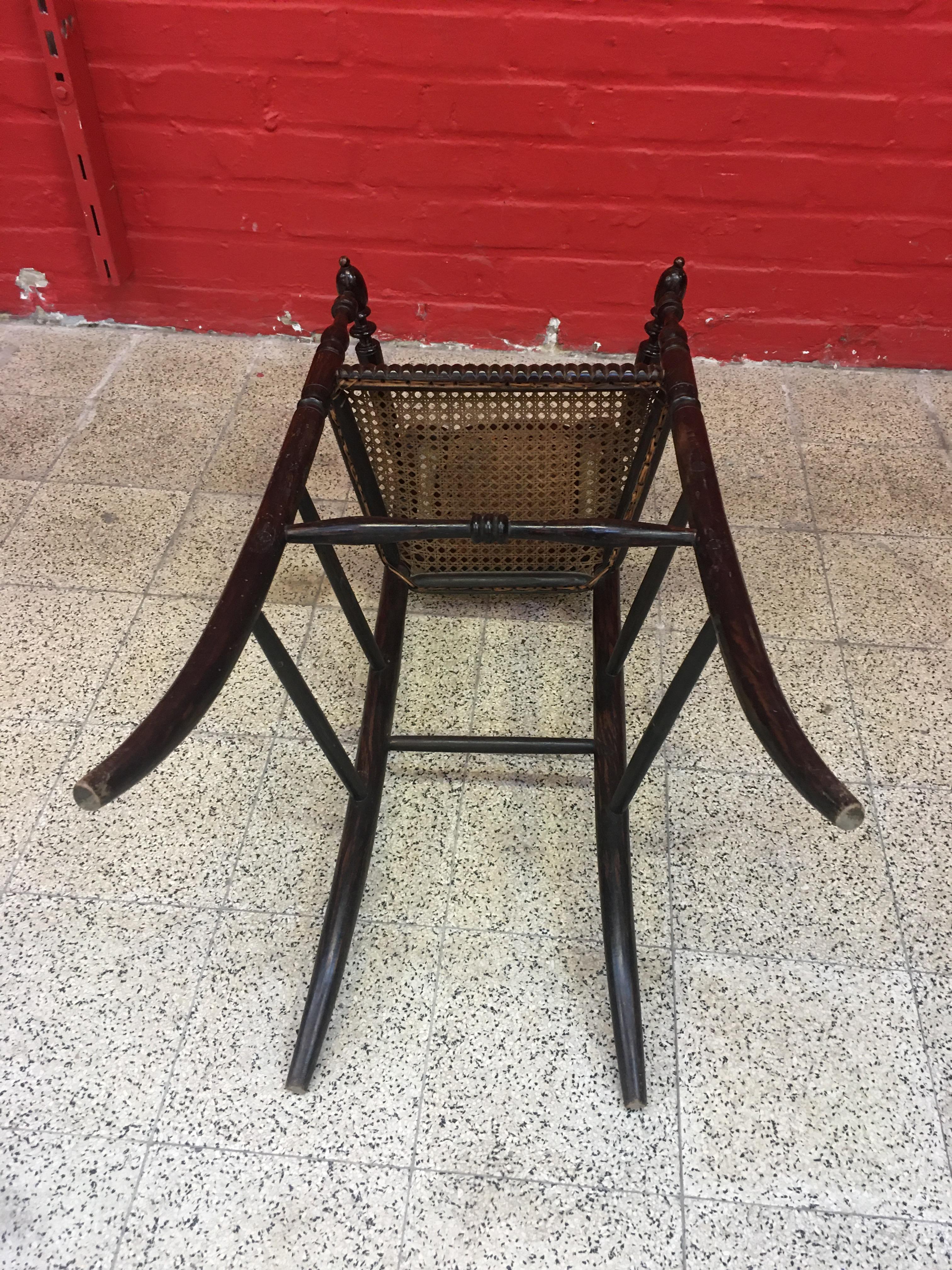 Kinderhocker im Stil von Thonet:: um 1880 im Angebot 5