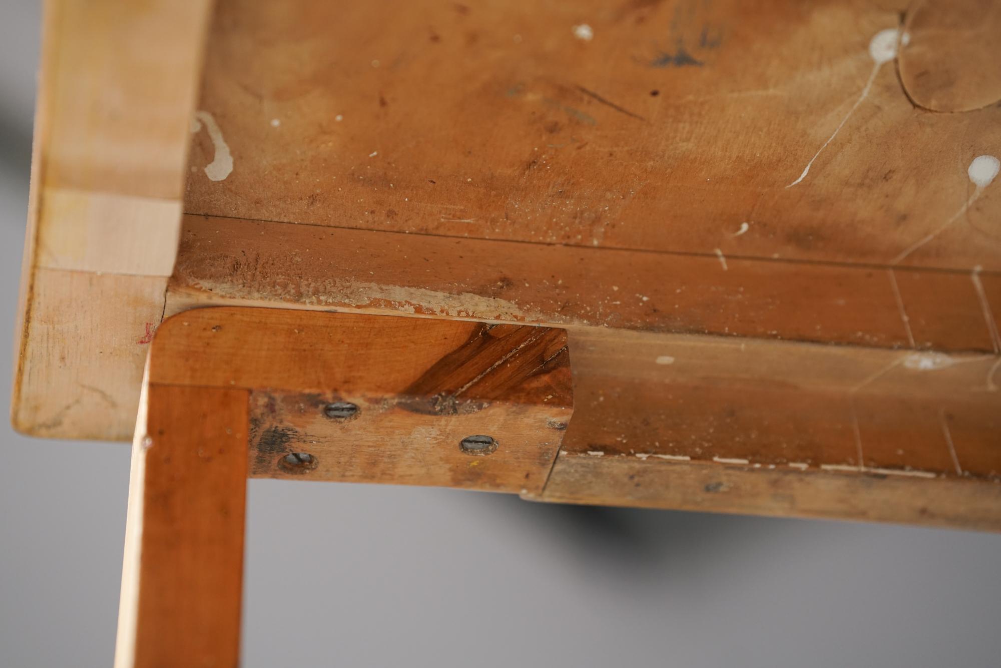 Table d'enfant, Alvar Aalto, Oy Huonekalu- ja Rakennustyötehdas Ab, années 1940 en vente 5