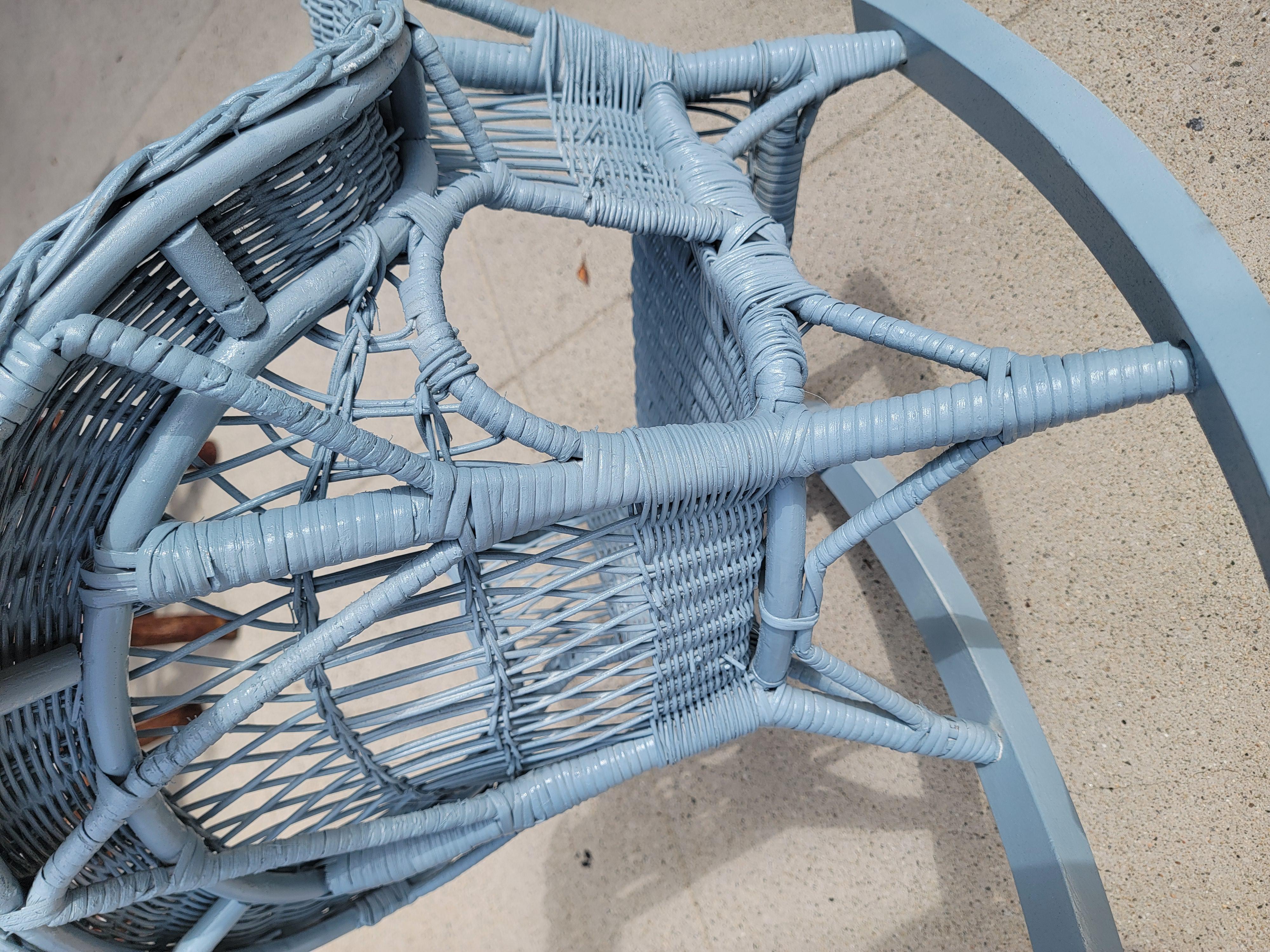 Silla mecedora de mimbre Bar Harbor para niños en Bueno estado para la venta en Los Angeles, CA