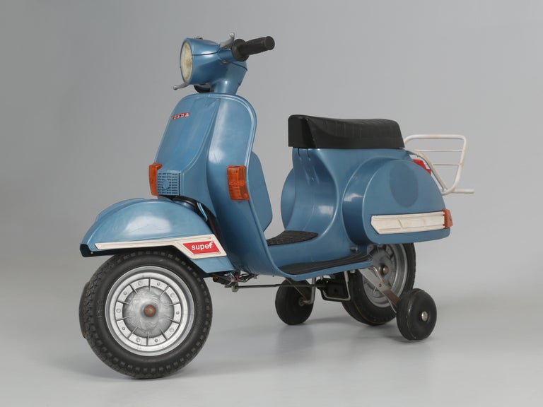 Child's Battery Operated Vespa Scooter Made in Italy by Peg Perego for Ages 3Up For Sale at 1stDibs