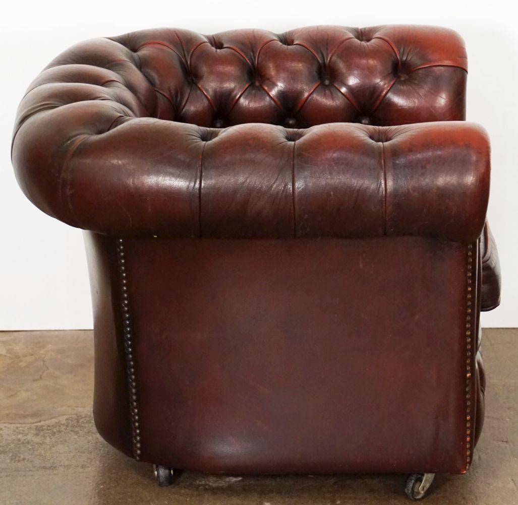 Chesterfield Clubsessel für Kinder aus England mit Lederbezug im Angebot 5