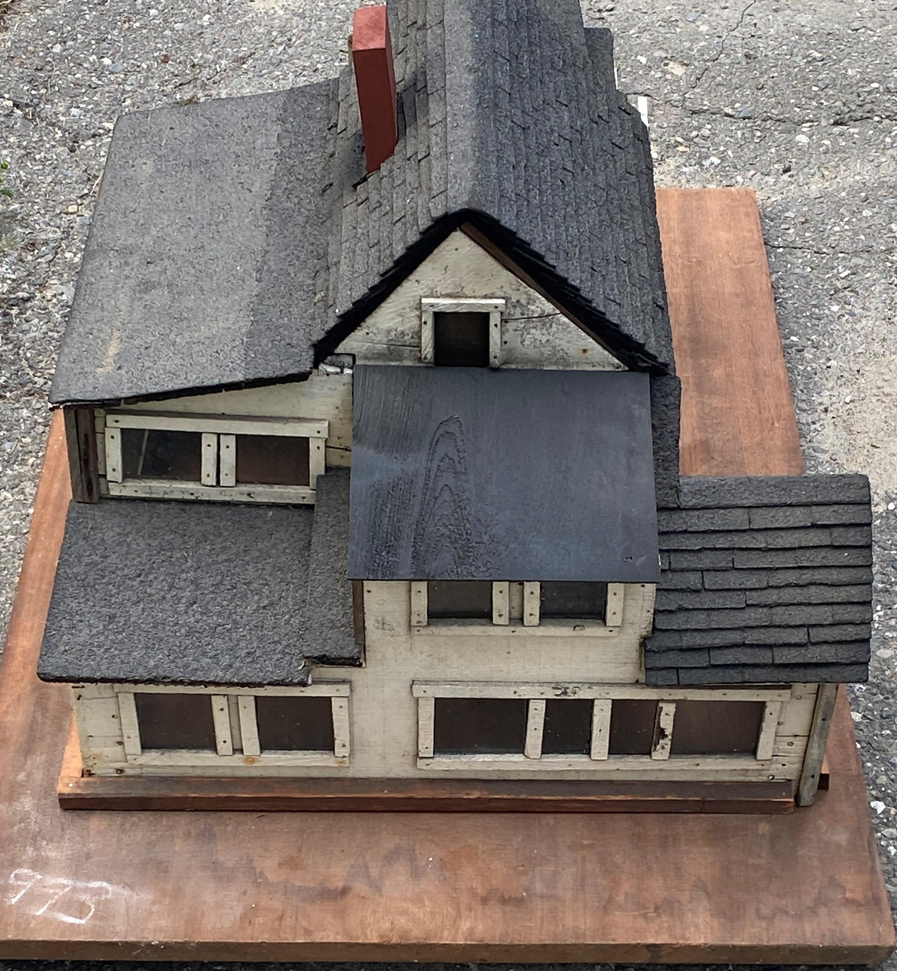 Child's Miniature House Model, Late 19th C In Good Condition In Hallowell, US