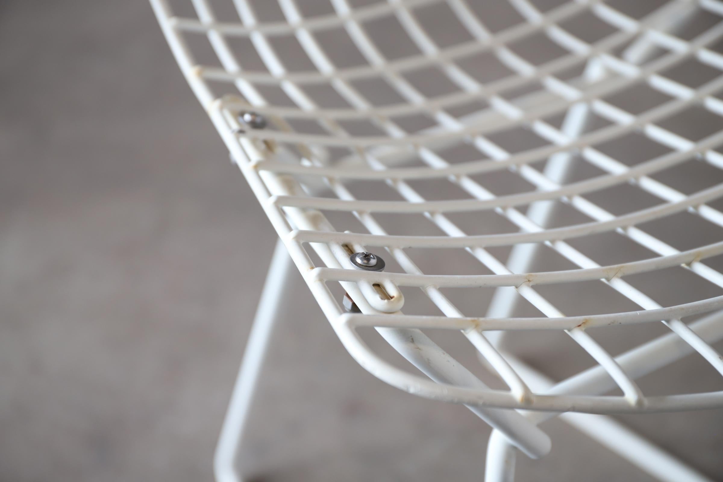 Metal Childs Size Wire Chair by Harry Bertoia for Knoll For Sale