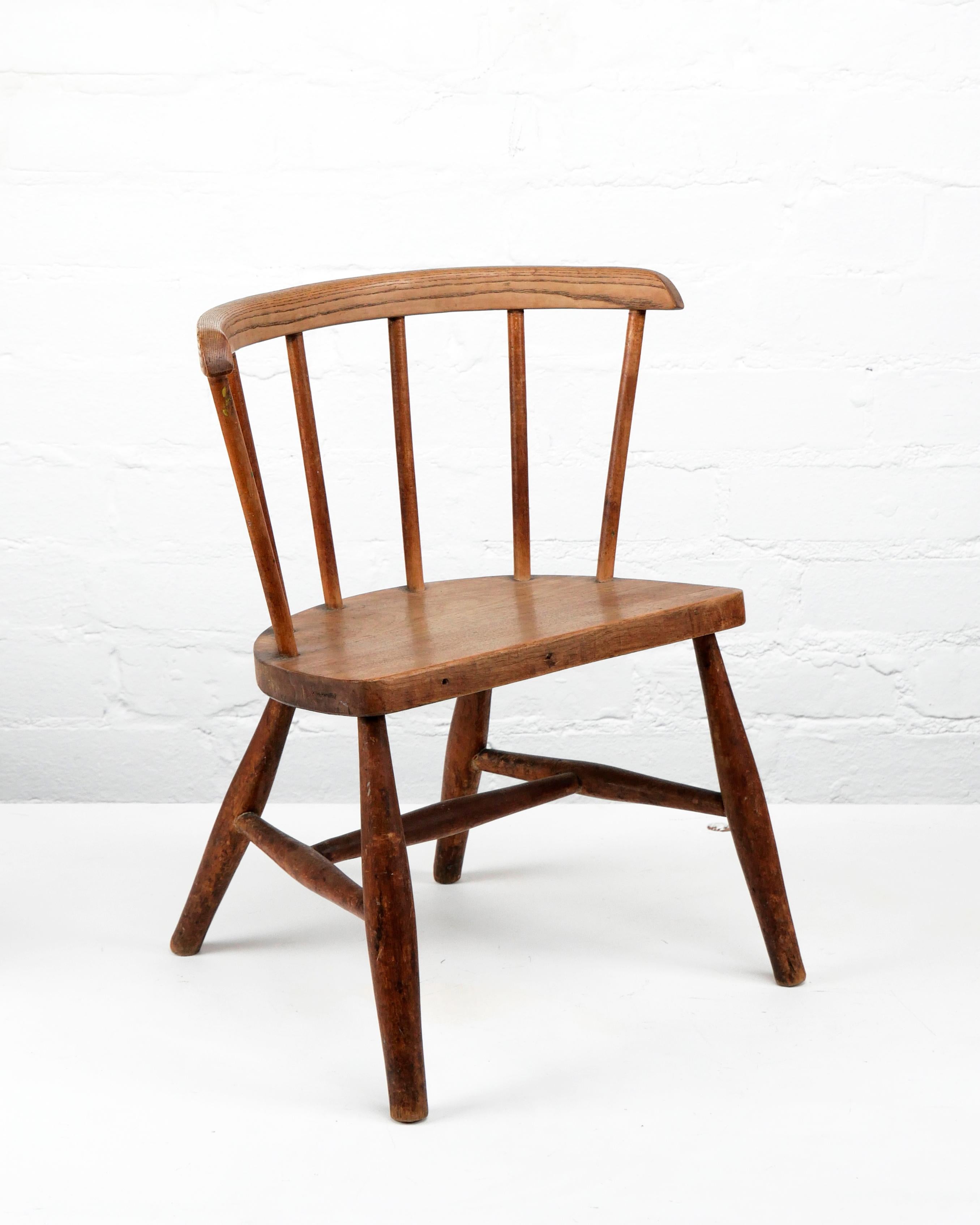 20ième siècle Child's spindle-back chair ercol george nakashima style elm mid century en vente
