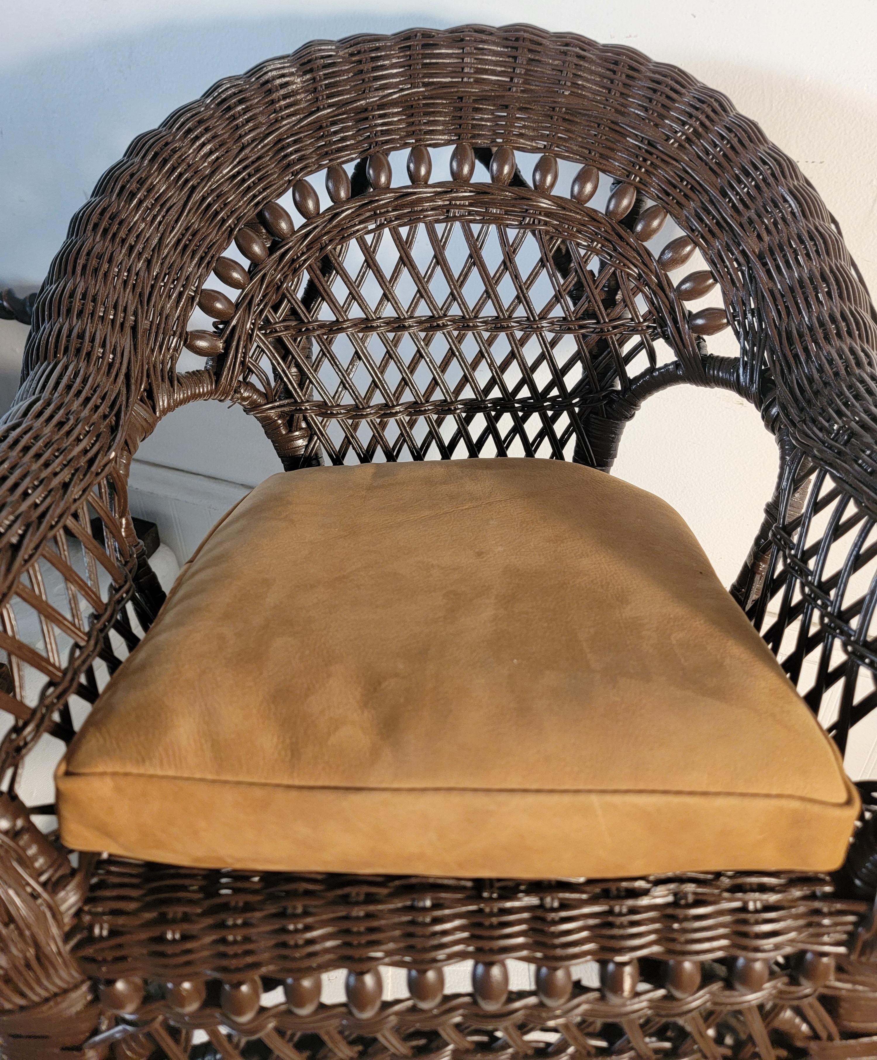 Adirondack Child & Child Wicker Chair W/  Coussin en cuir en vente
