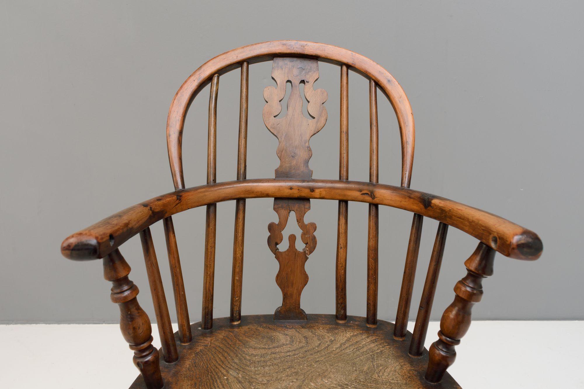 Elm Child's Windsor Chair For Sale