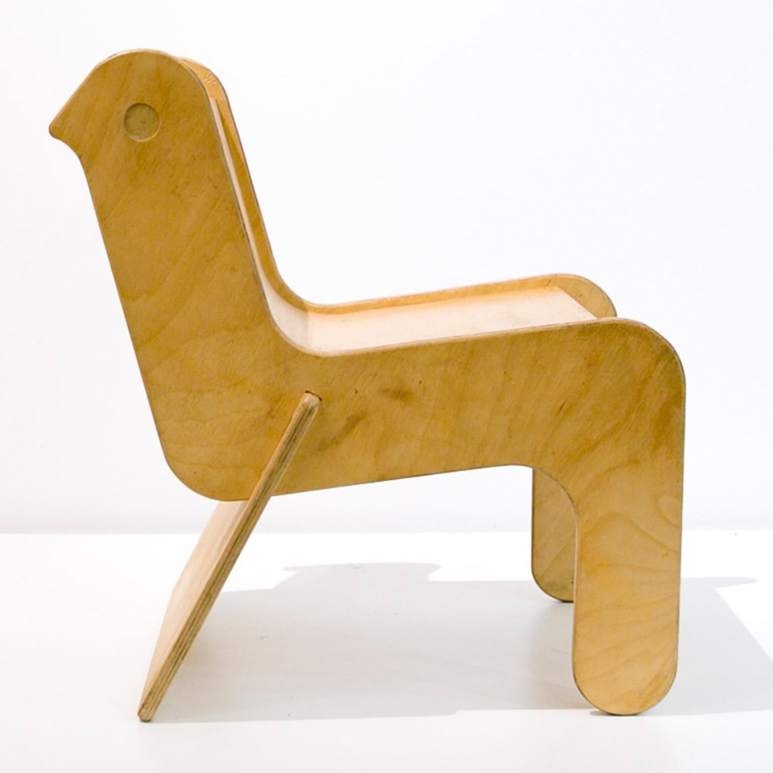 In 1999 Robin Day supported a charitable exhibition conceived by twentytwentyone (London) to raise money for the Children’s Hope Foundation.

Along with 12 other leading designers Robin was invited to design a child’s chair from a single piece of