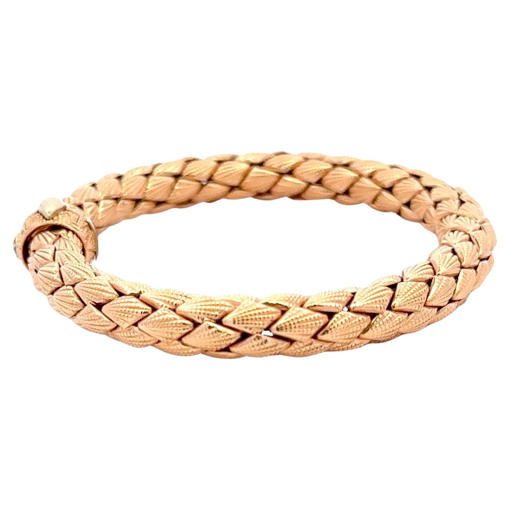 Chimento Bracelet jonc à motif serpent en or jaune 18 carats 32,4 grammes 8 mm 8 pouces Excellent état - En vente à New York, NY