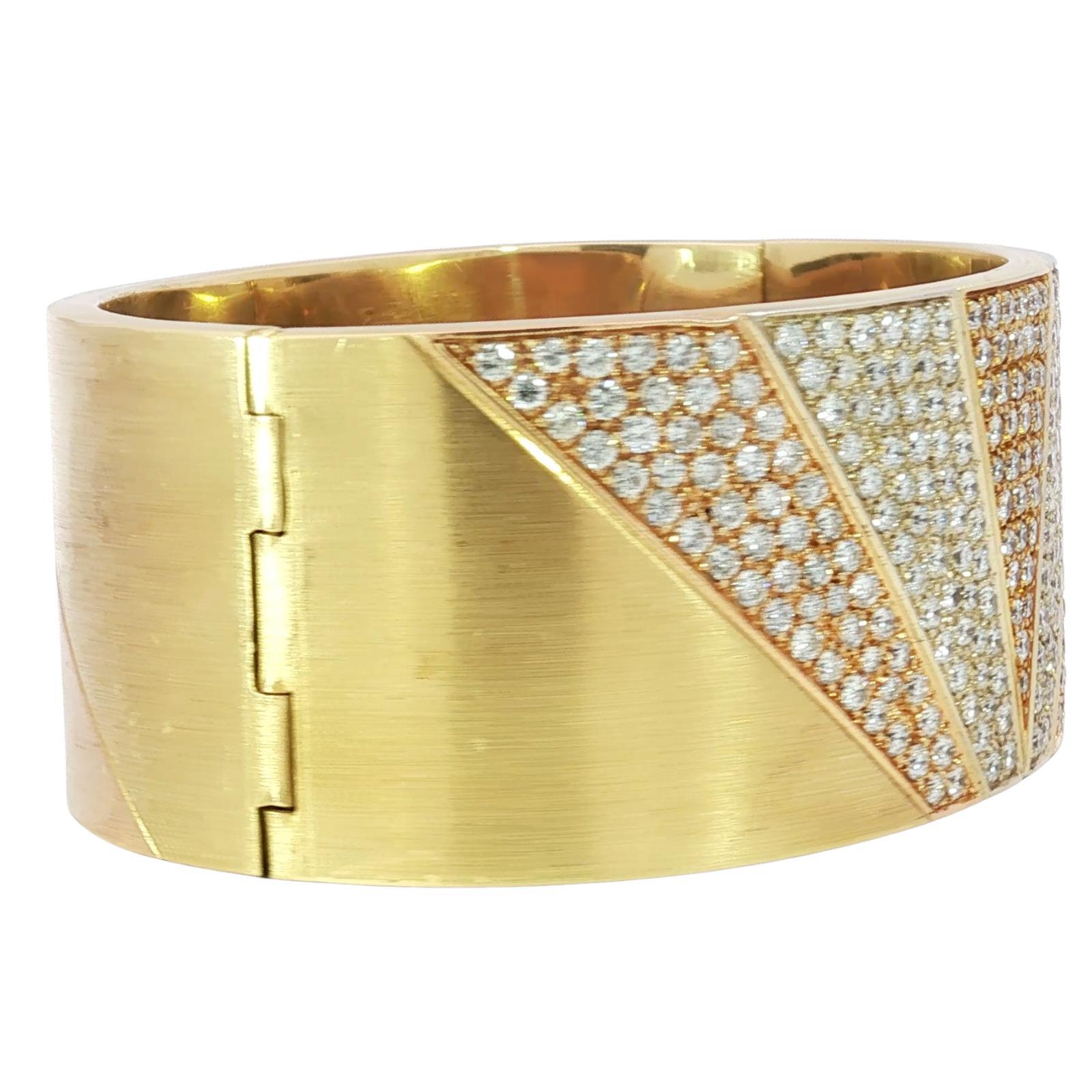 Chimento Bracciale alba con diamanti 18 carati in oro giallo massiccio ~11.56ctw in vendita 4
