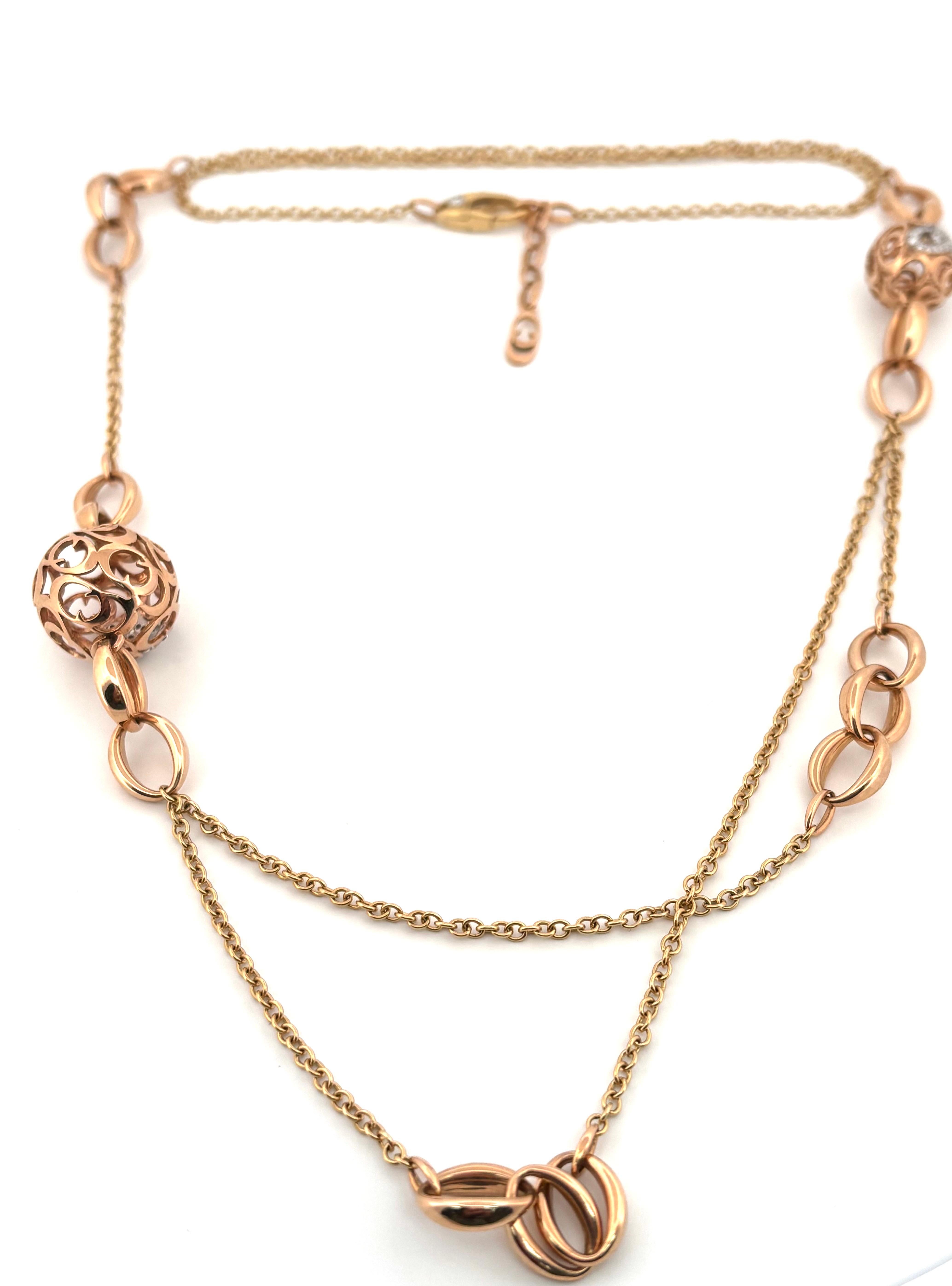 Taille ronde Chimento - Collier et boucles d'oreilles en or rose et jaune 18 carats avec longues chaînes à diamants en vente