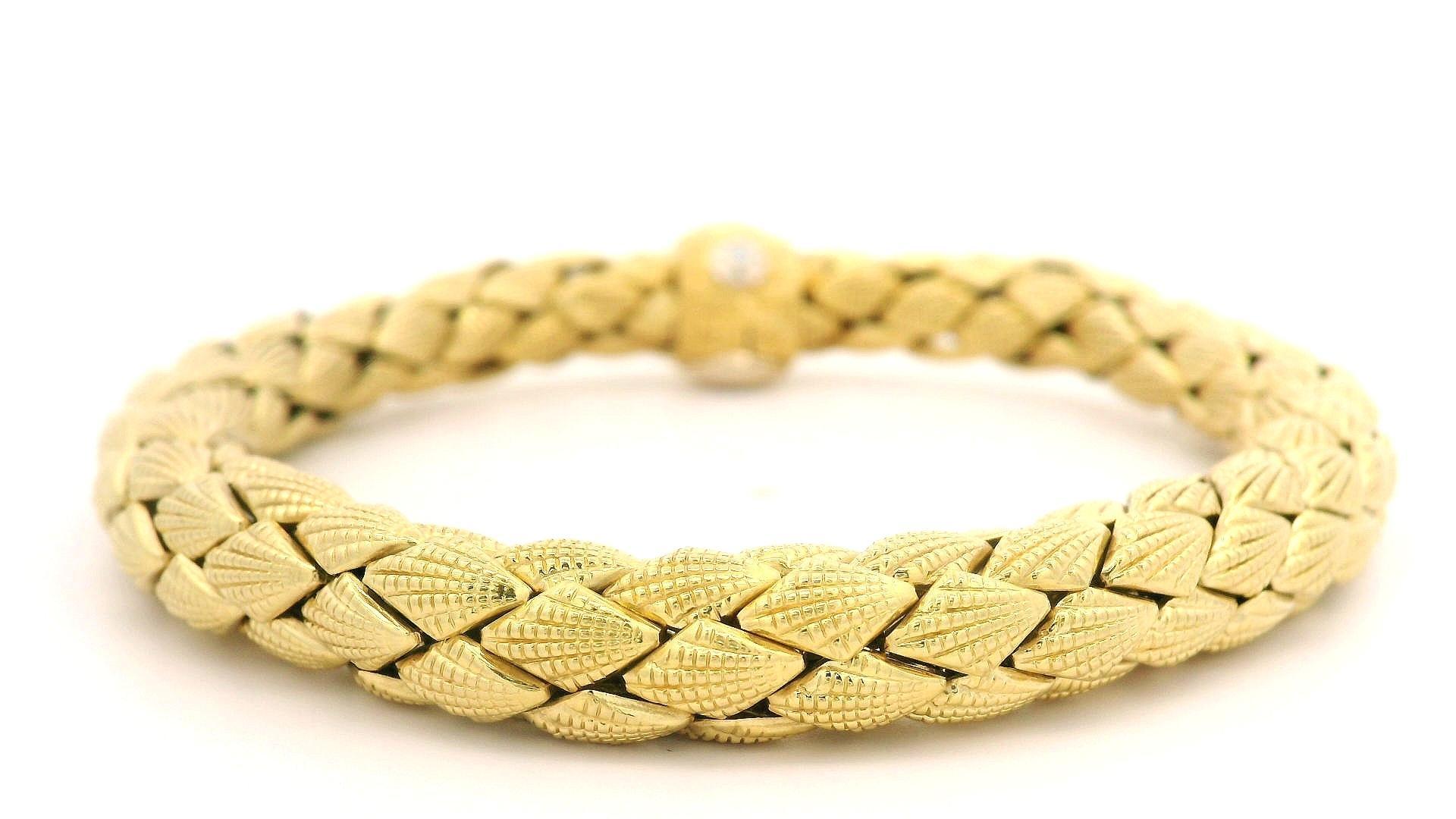 Chimento Baracelet à maillons tubes en or jaune 18 carats texturé de style tissage imbriqué en vente 1