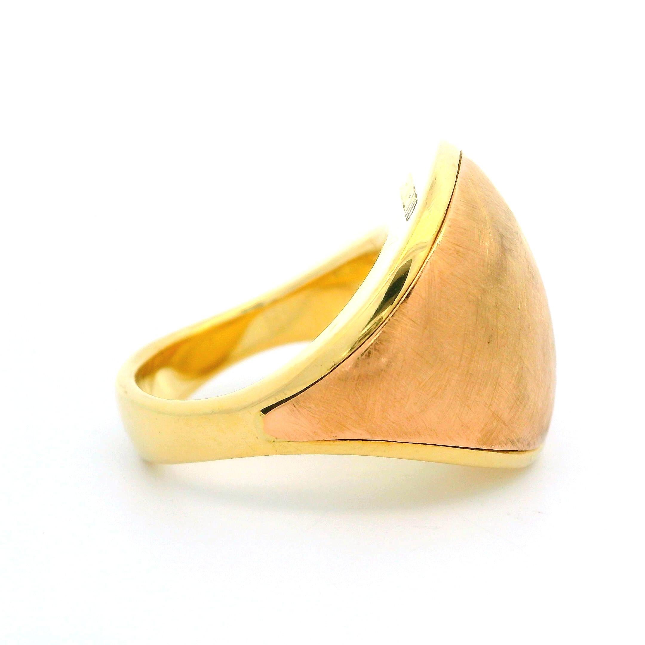 Women's Chimento 18k Yellow & Rose Gold Textured Bombe Statement Ring For Sale