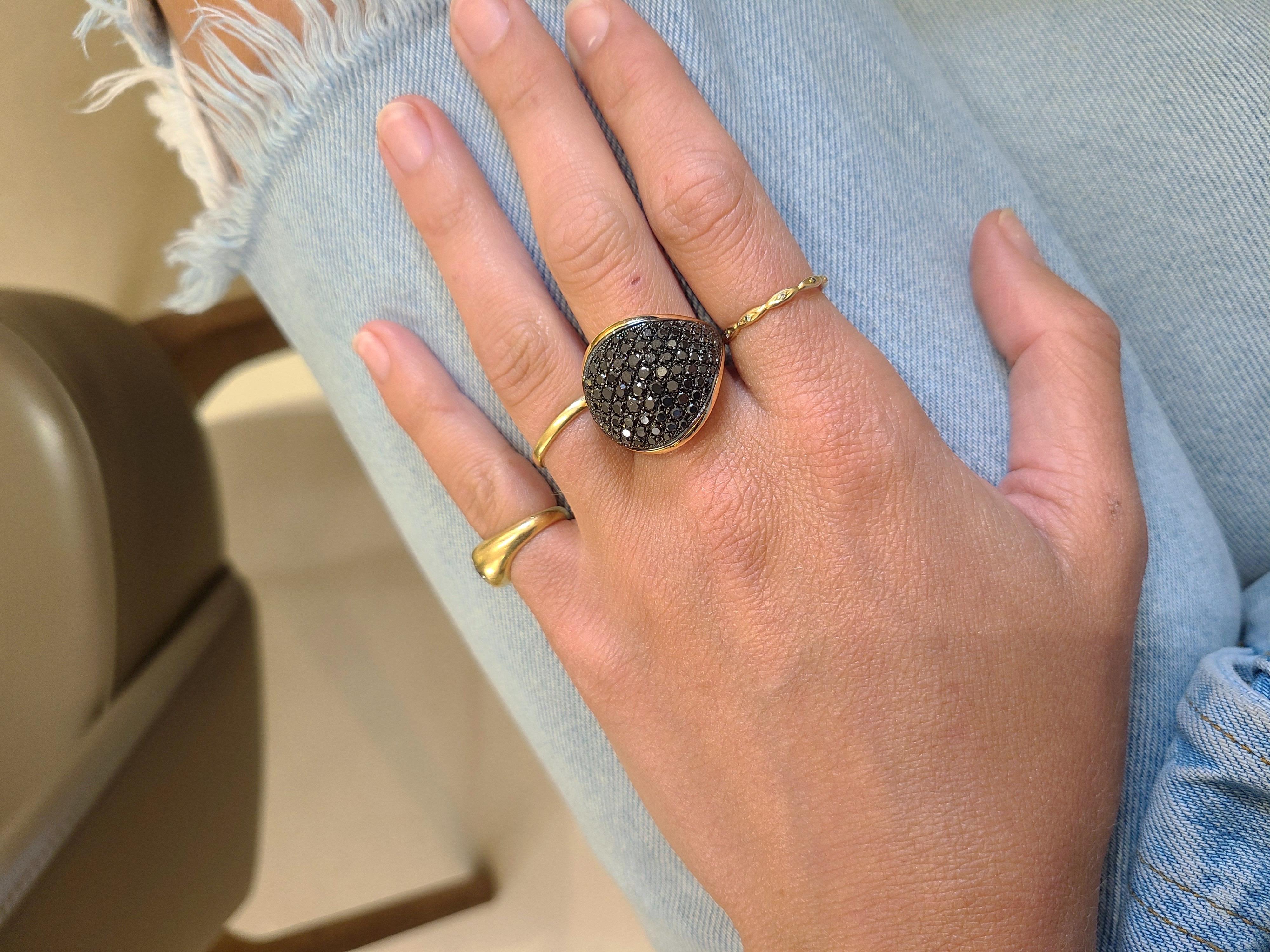 This beautifully designed ring by the renowned Italian jewellery brand, Chimento, combines together 18Kt rose gold, and 4.49  carats of black diamonds into a stunning and bold ring. 
Ring size 6 sizing is available
Stamped Chimento 750