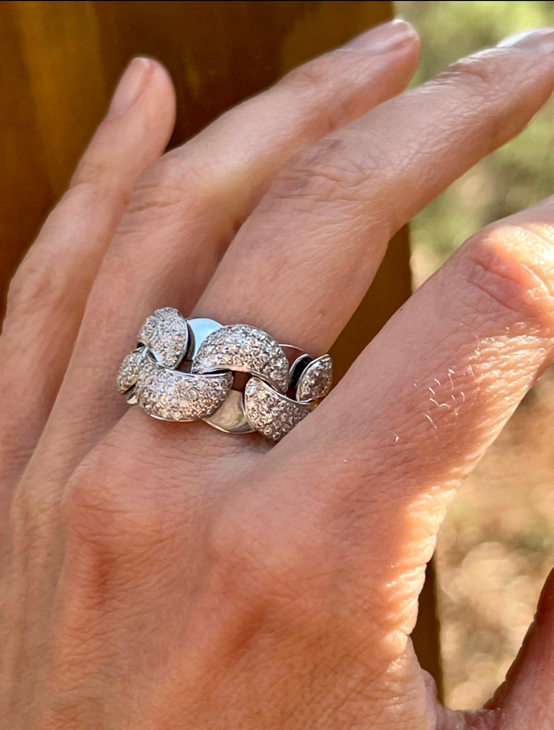 Women's or Men's Chimento Diamond Link Ring in 18 Karat Gold