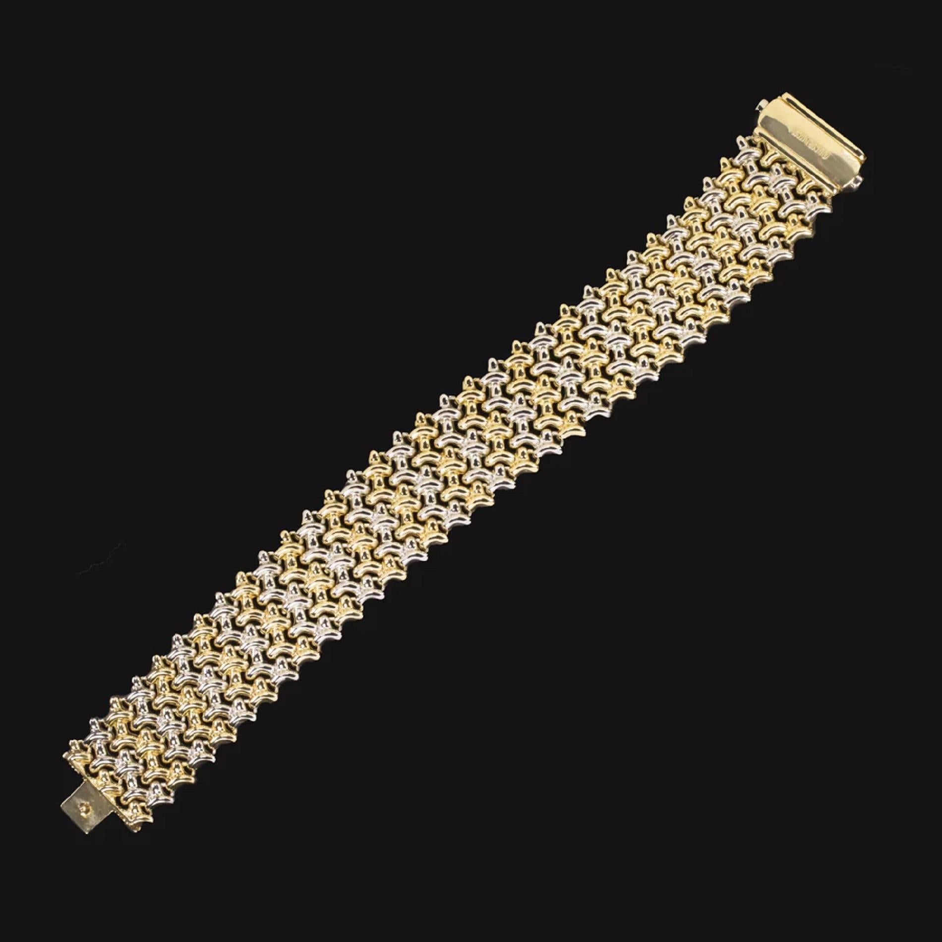 Sugarloaf Cabochon CHIMENTO italian 18 Carat Gold Diamond Bracelet For Sale