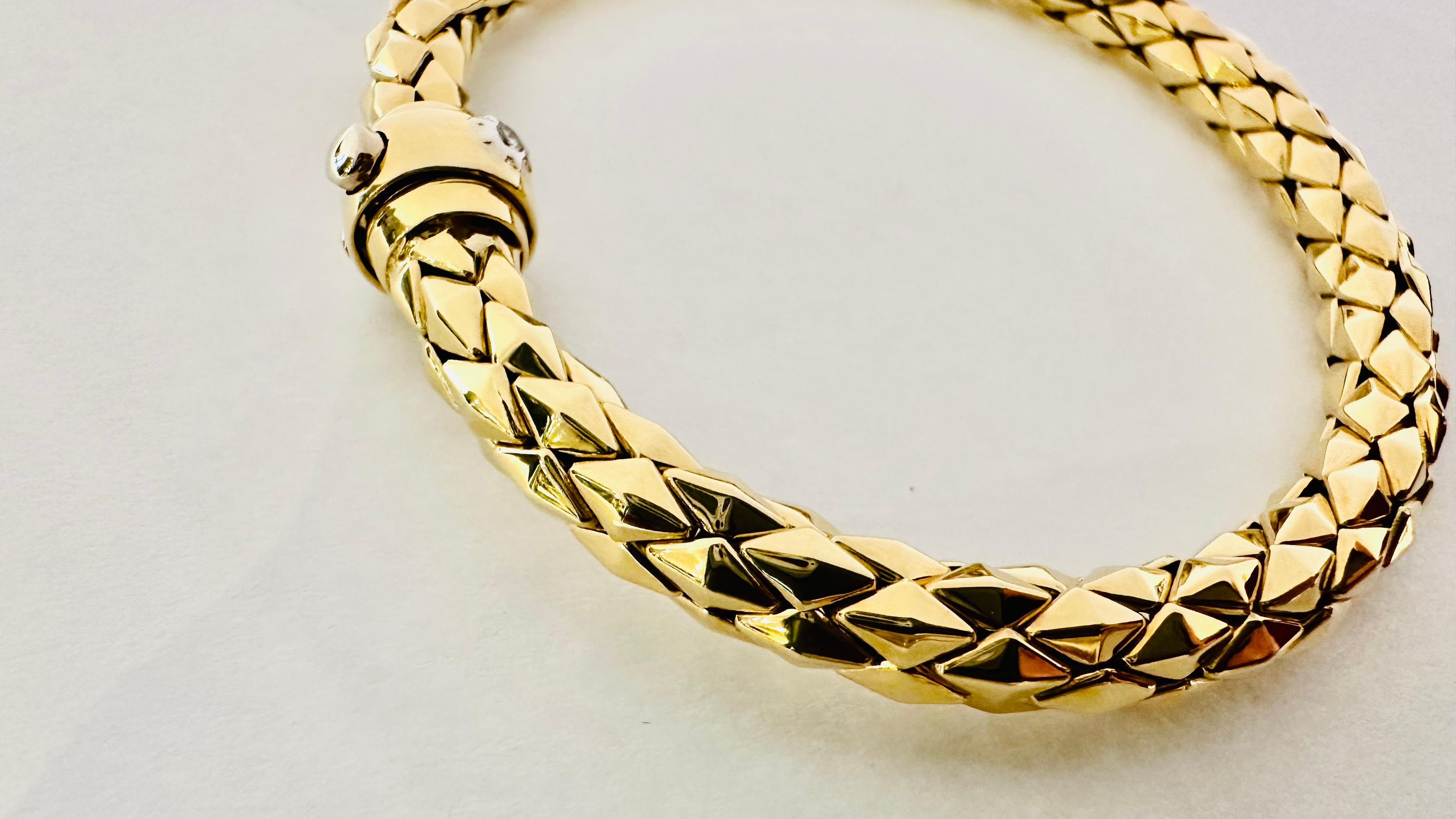 Chimento: L’Eleganza Intrecciata dell’Oro Italiano For Sale 1