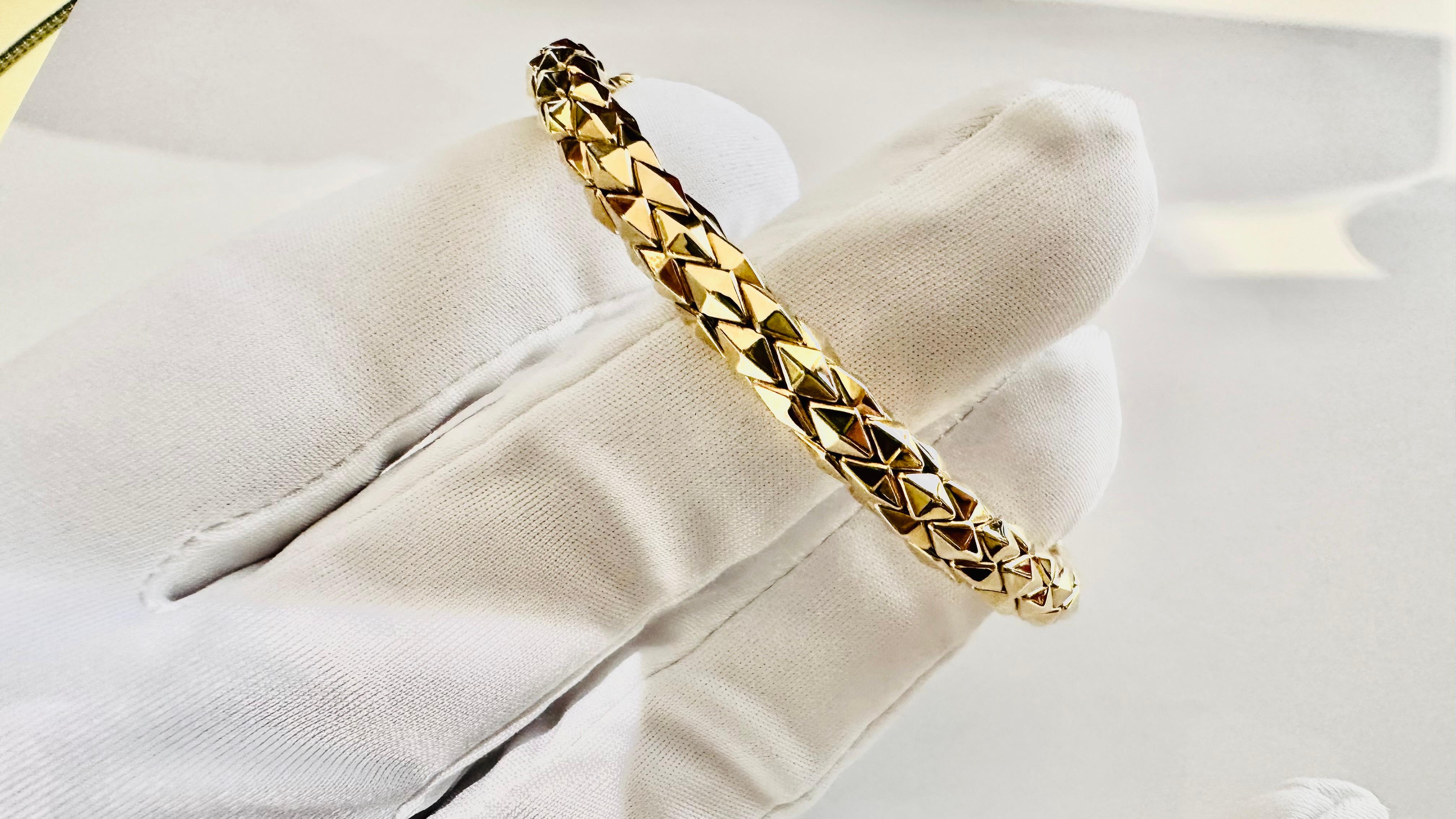 Chimento: L’Eleganza Intrecciata dell’Oro Italiano For Sale 5