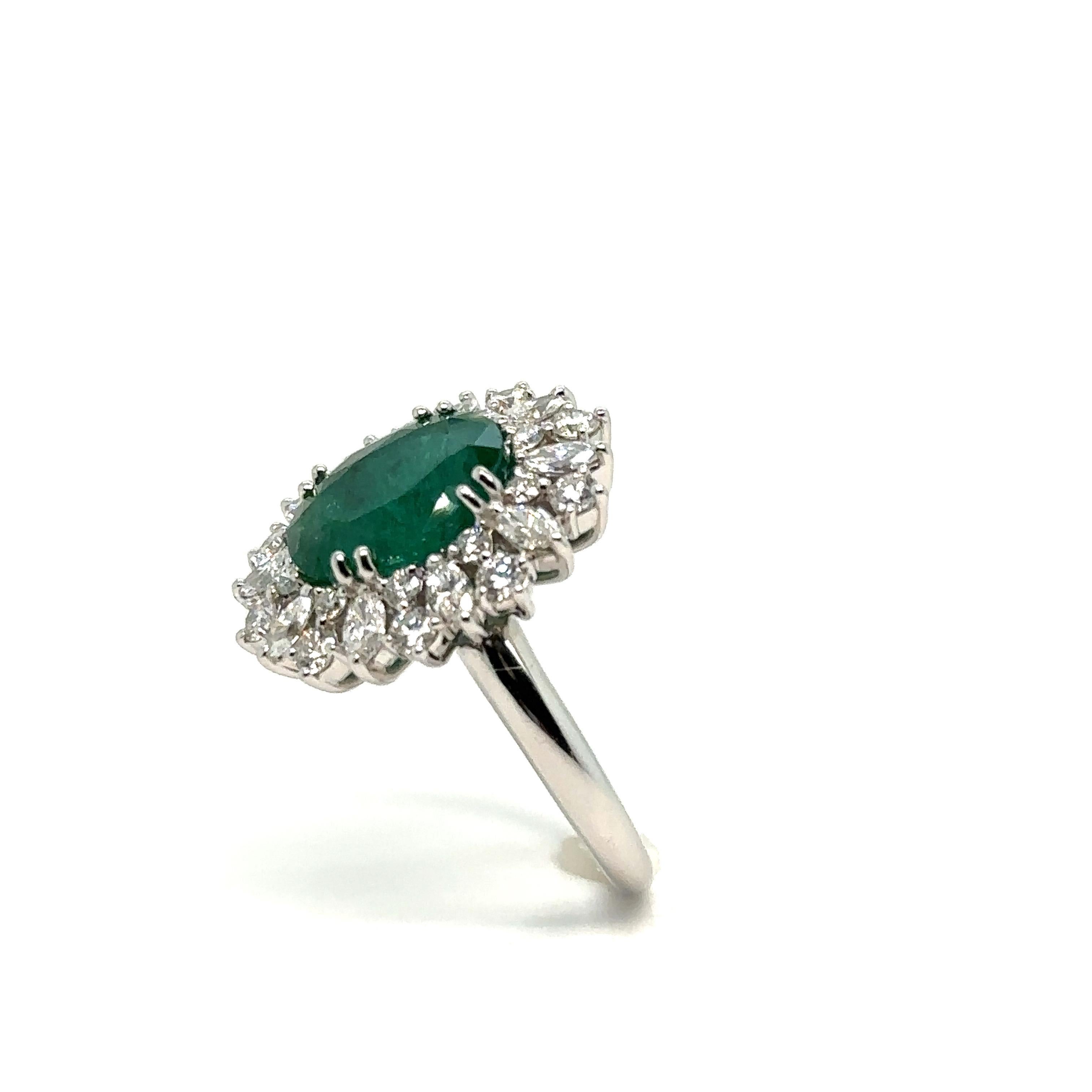 Chimento Princess Ring Emerald Carats Diamonds White Gold 18 Karat For Sale 4