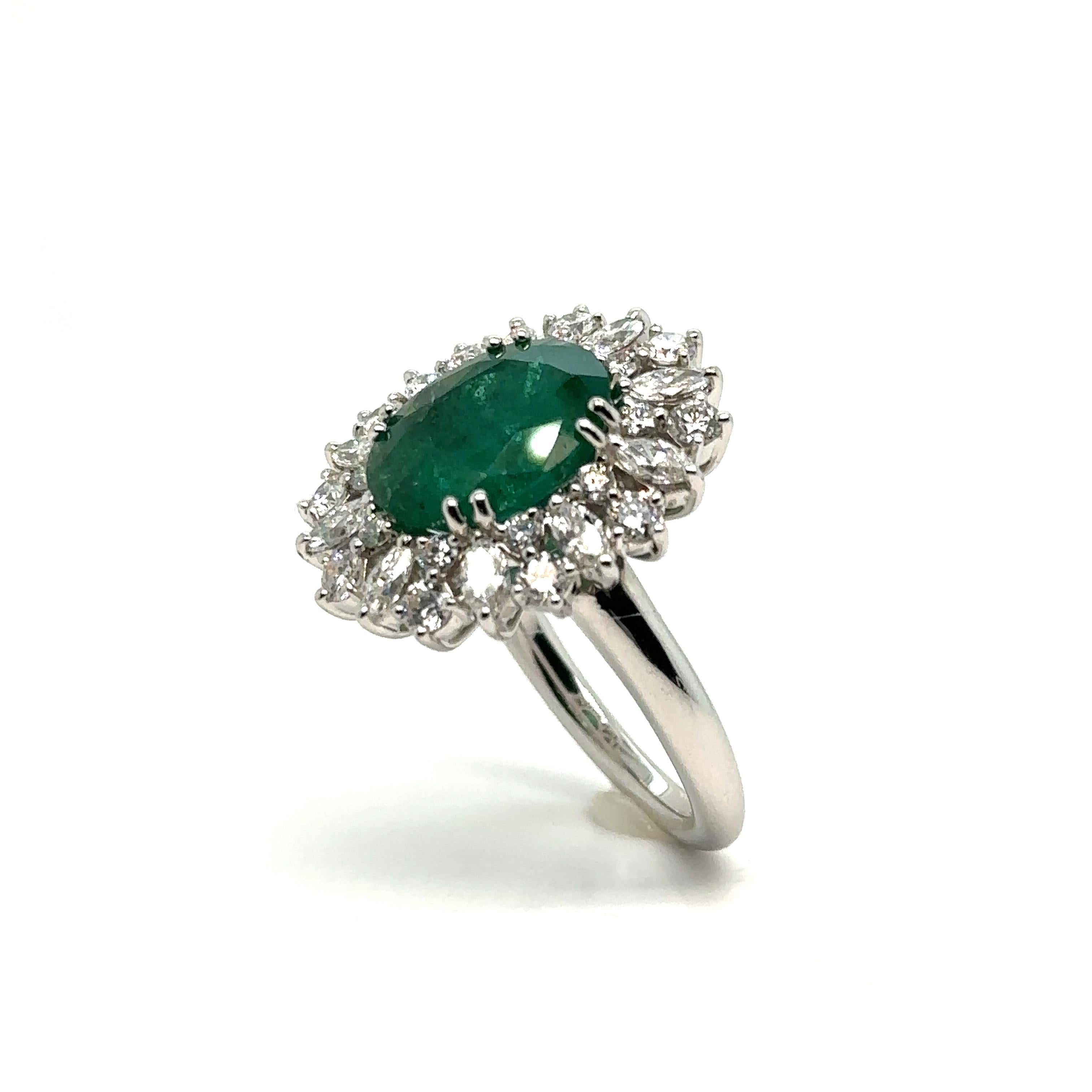 Art Deco Chimento Princess Ring Emerald Carats Diamonds White Gold 18 Karat For Sale