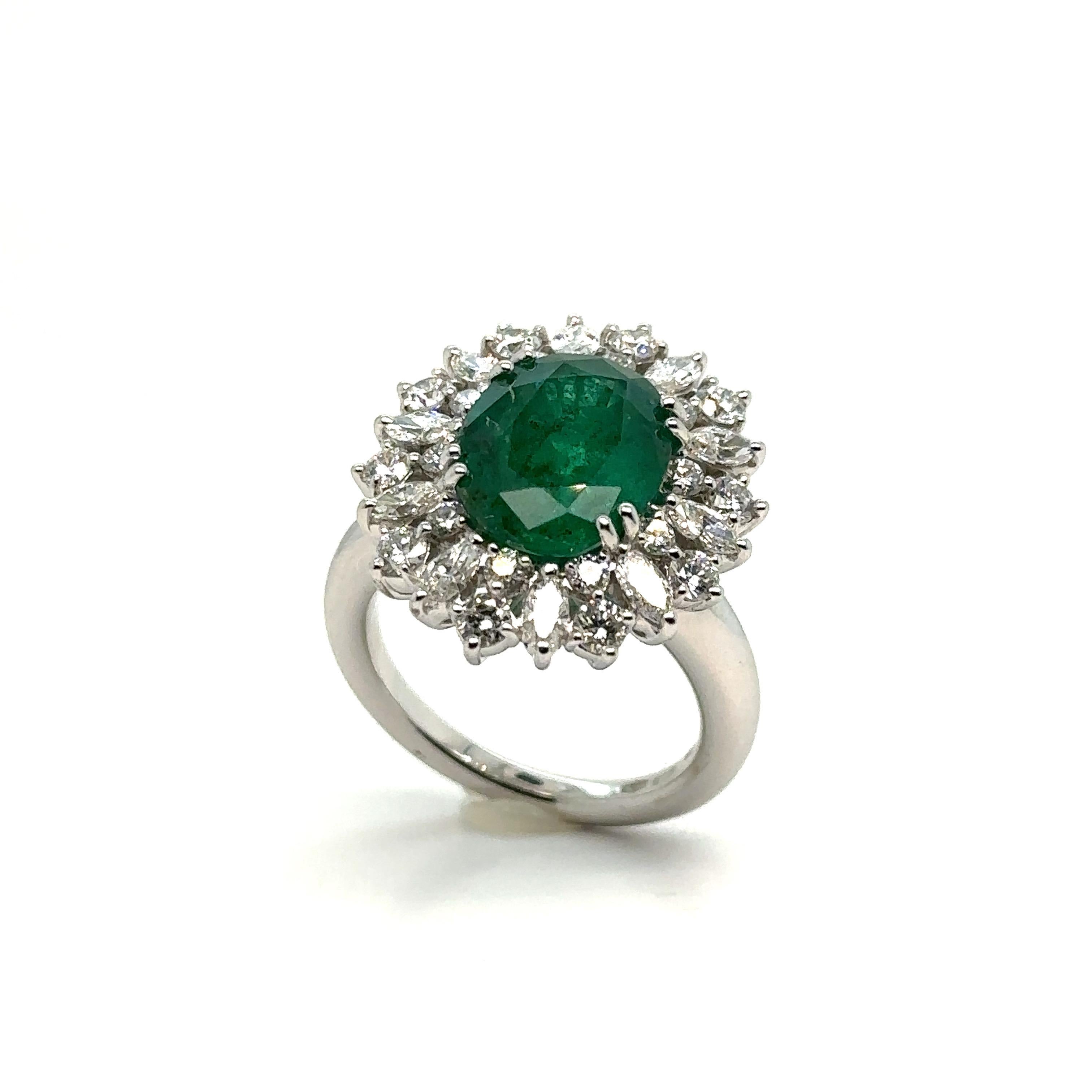 Chimento Princess Ring Emerald Carats Diamonds White Gold 18 Karat In Excellent Condition For Sale In Vannes, FR