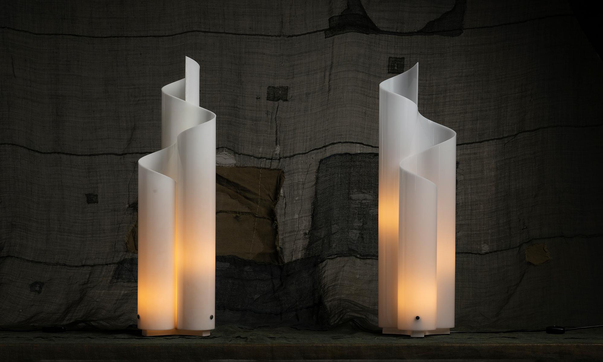 Italia, 1966
Lámpara escultural de plexiglás fabricada por Artemide.
8,75
