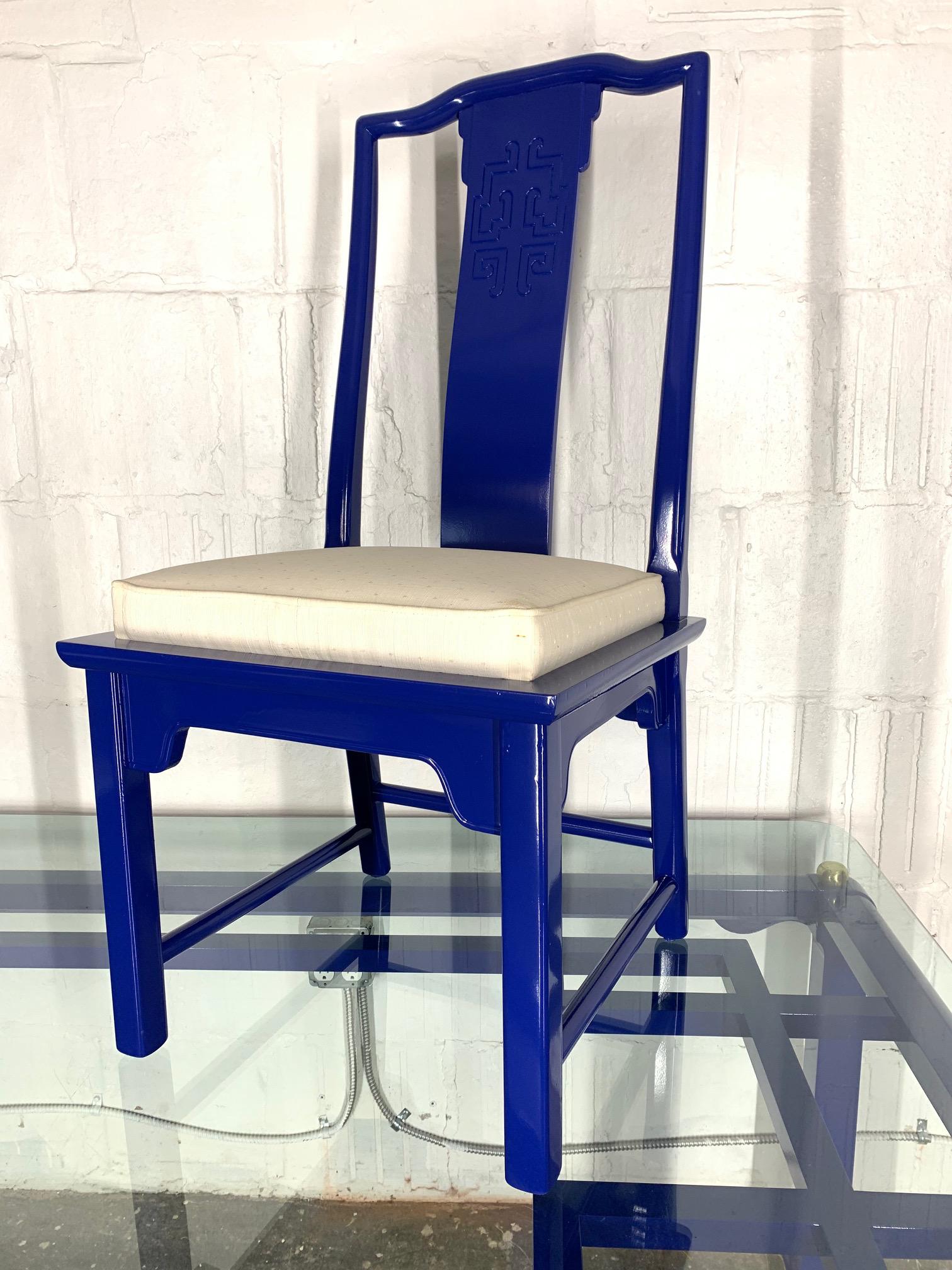 Set of 6 dining chairs by Century Furniture. Part of the Chin Hua collection by Raymond Sobota. Asian chinoiserie style newly lacquered in high gloss blue. Original seat upholstery has some slight discolorations.
Side chairs measure 19