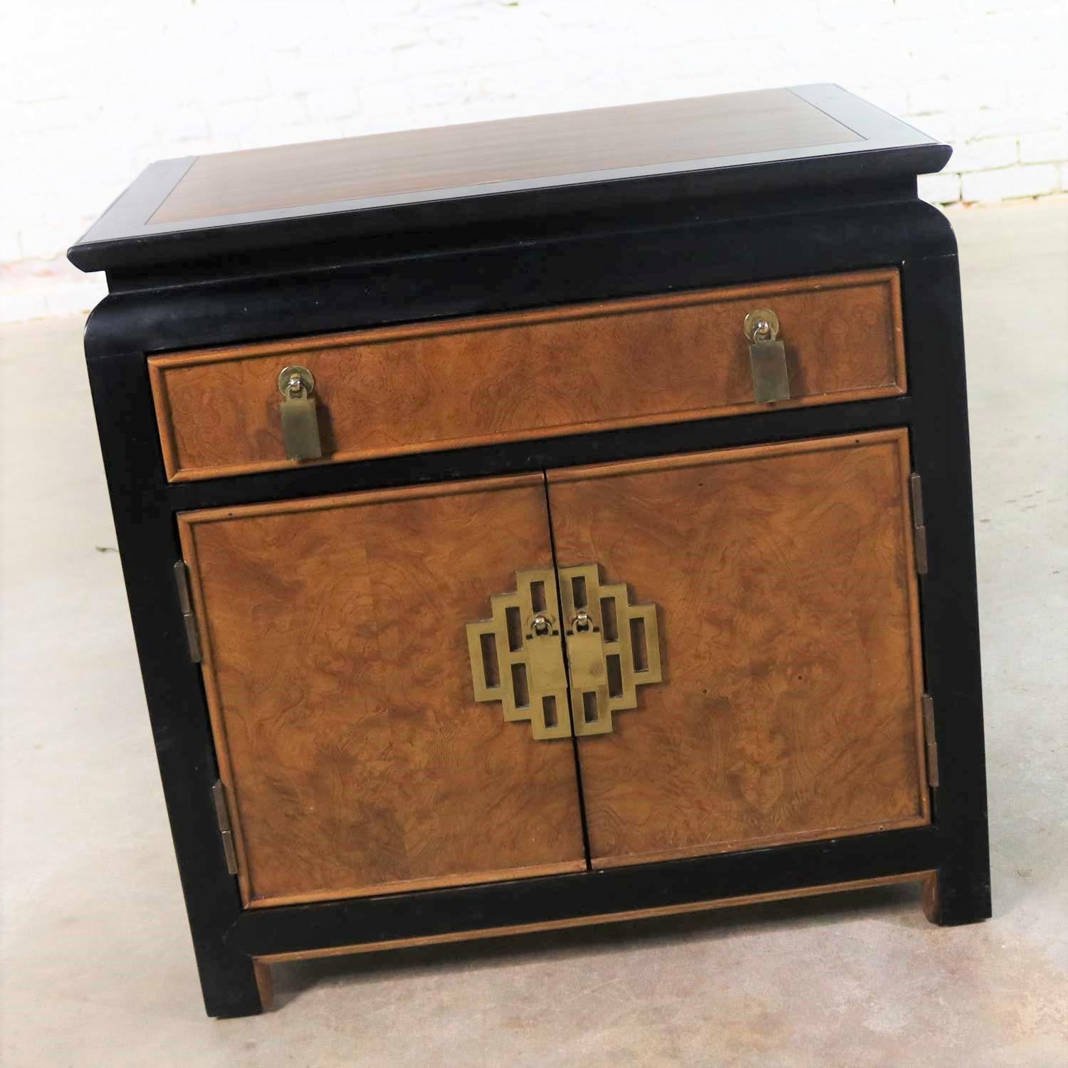 Hollywood Regency Chin Hua Nightstand End Table Cabinet by Raymond K Sobota for Century Furniture
