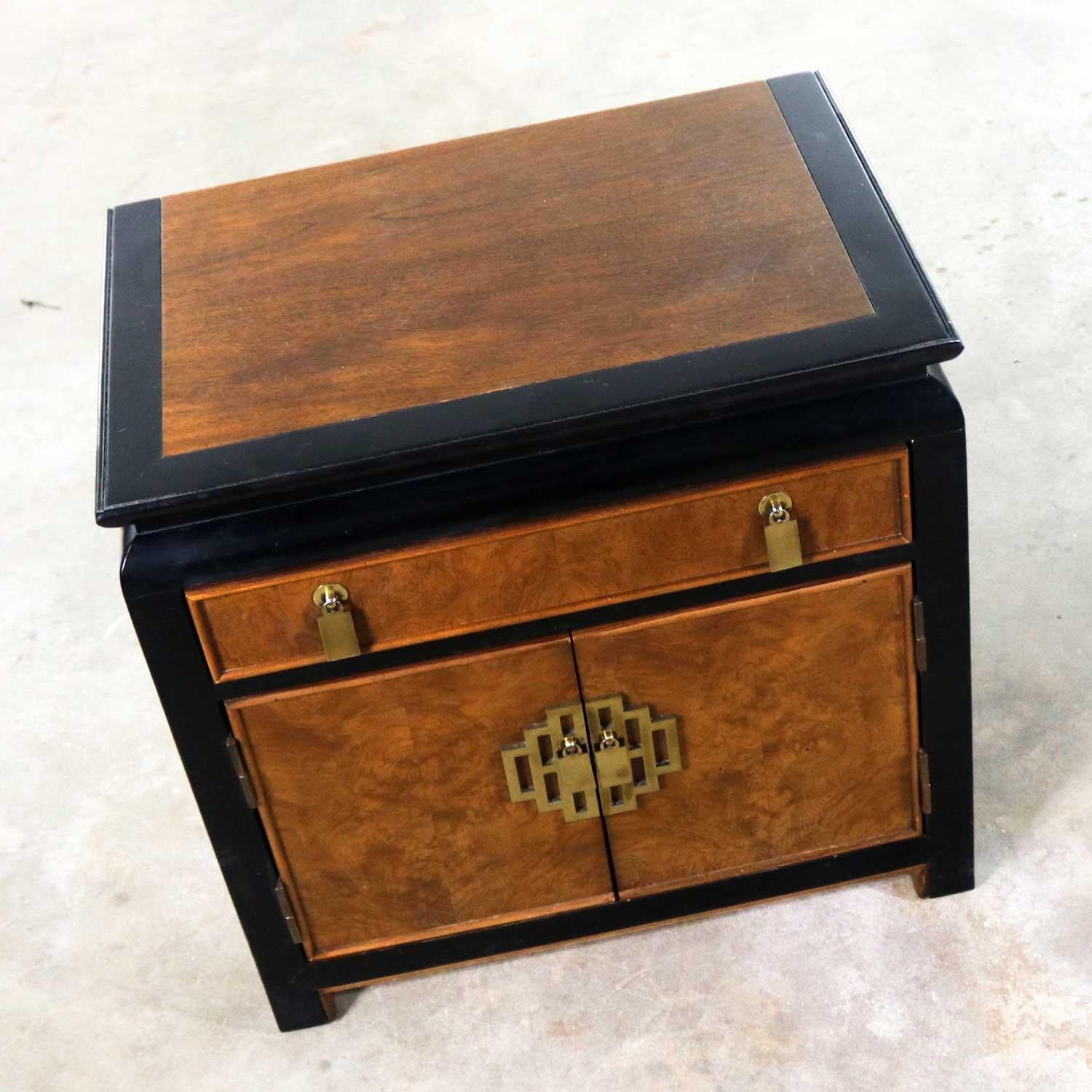 Ebonized Chin Hua Nightstand End Table Cabinet by Raymond K Sobota for Century Furniture