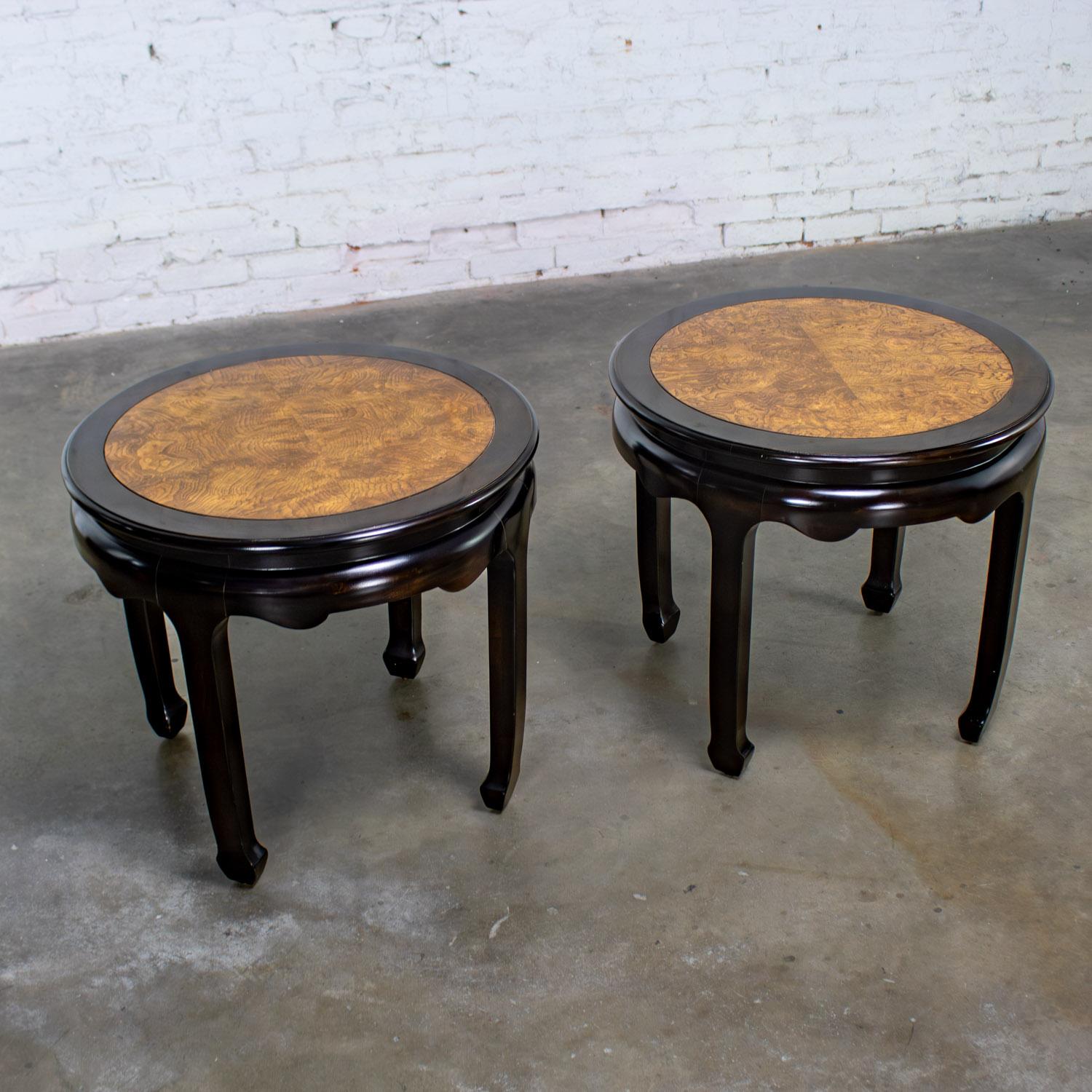 Chin Hua Paar runde Beistelltische aus Ebenholz und Wurzelholz von Raymond K. Sabota für Century (Chinoiserie) im Angebot