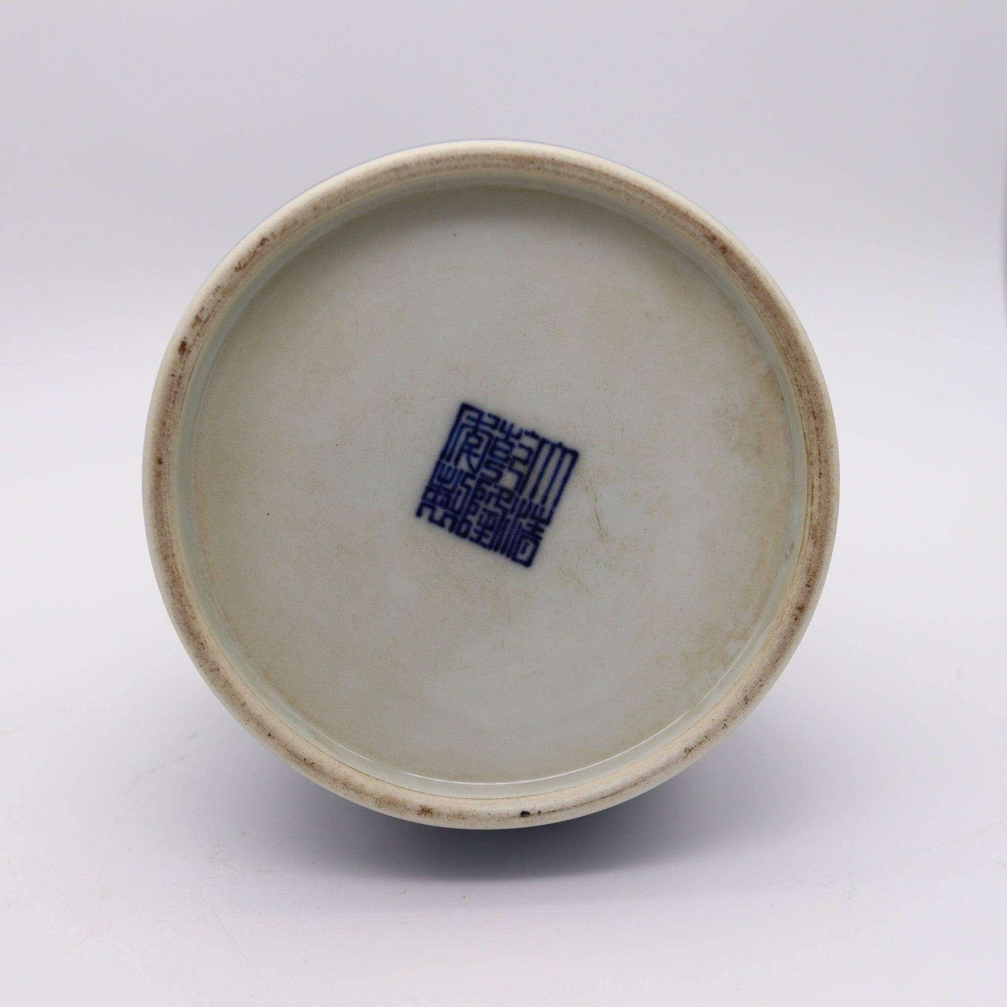 CHINA 1780 Dinastía Qing Jarrón antiguo de porcelana con marca QianLong y cabezas de carnero finales del siglo XVIII en venta
