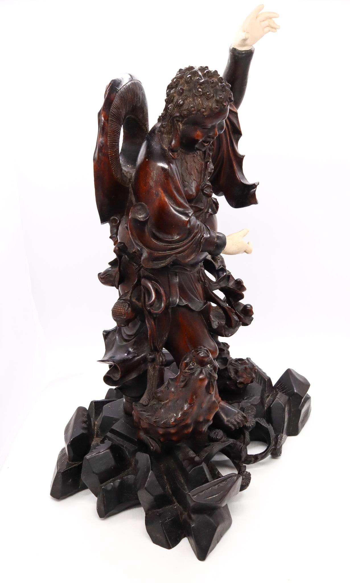 China 1880 Qing Dynasty Sculpture of Liu Haichan Carved in Precious Rose Wood In Excellent Condition In Miami, FL