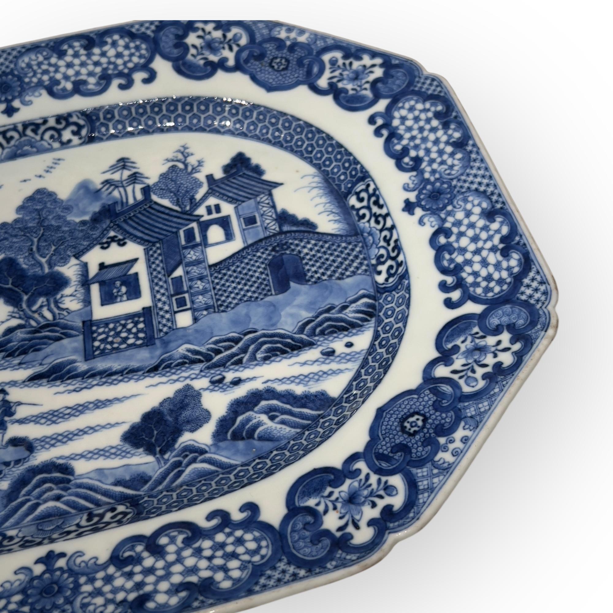 British Colonial China, 18th Century, Blue-and-White Decorated Dish, circa 1780 For Sale