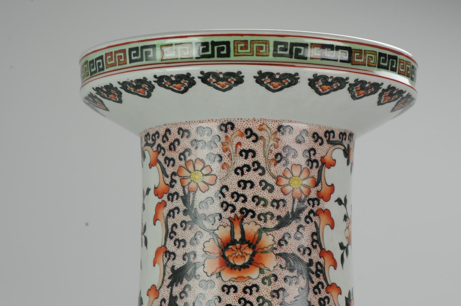 Chinesische Drachenvase aus chinesischem Porzellan, Mitte des 20. Jahrhunderts im Angebot 13