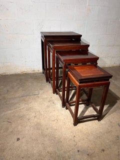 China 4 hongmu wood nesting tables early 20th century