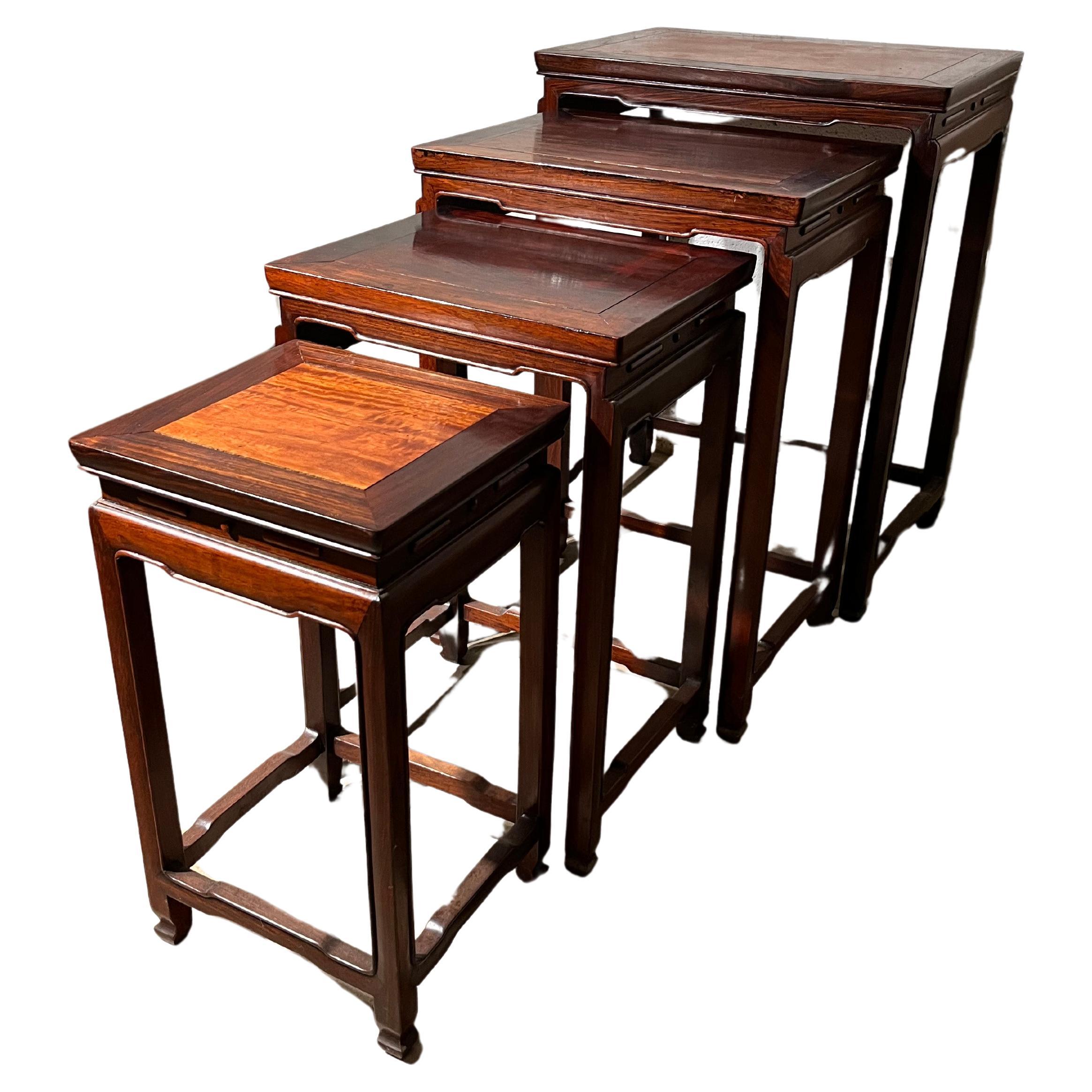China 4 hongmu wood nesting tables early 20th century