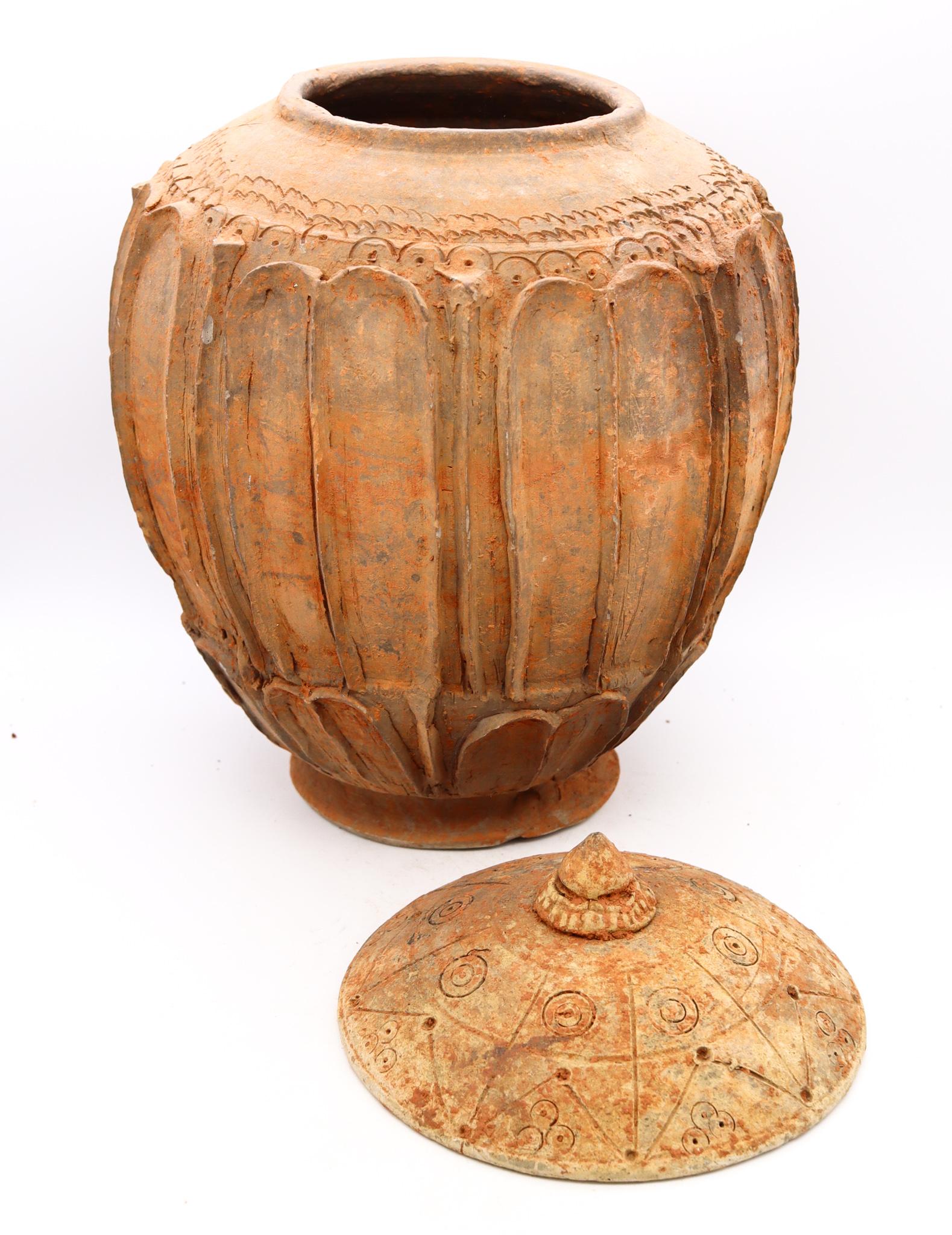 China 618-907 AD Tang Dynasty Period Pottery Offering Covered Vessel with Lotus  In Good Condition For Sale In Miami, FL