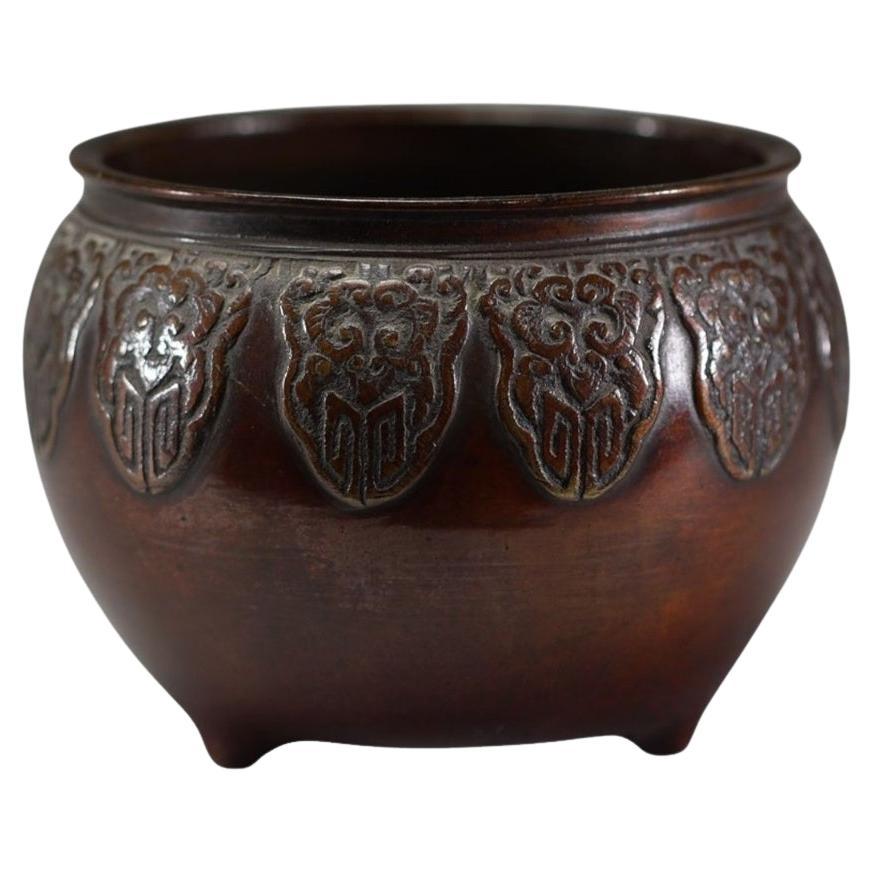China, Bronze incense burner with archaic decoration, Qing Dynasty, 19th century