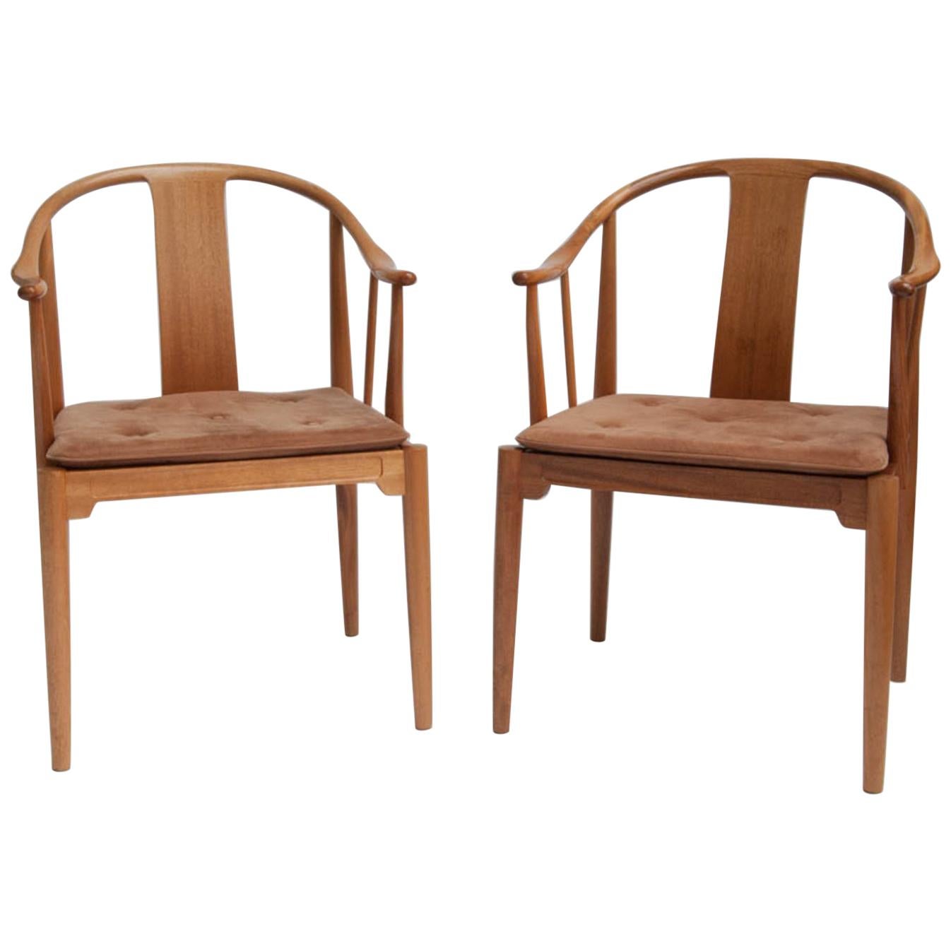 China Chair by Hans J. Wegner, Set of Two For Sale