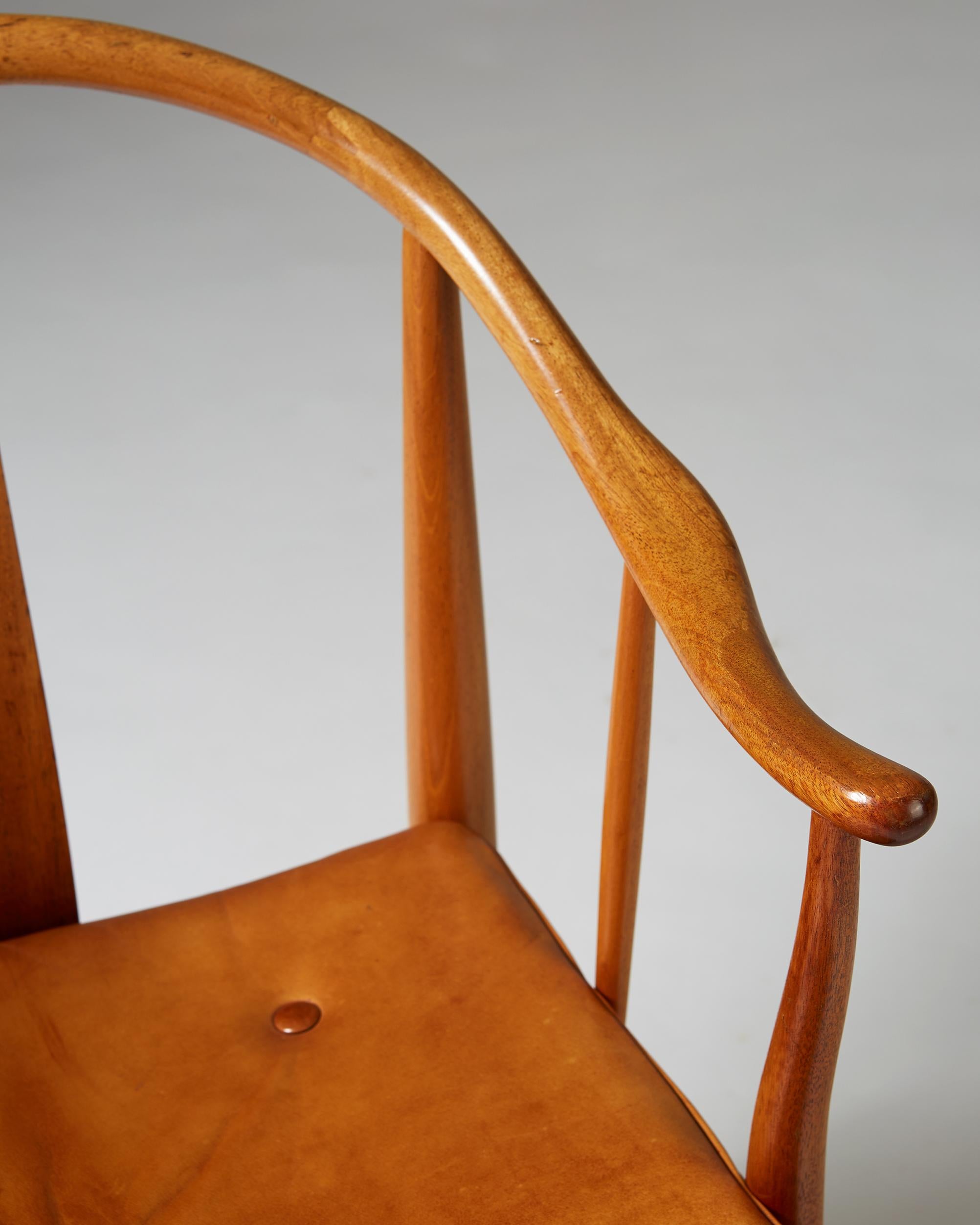 China Chair Designed by Hans J. Wegner for Fritz Hansen, Denmark, 1980s 4