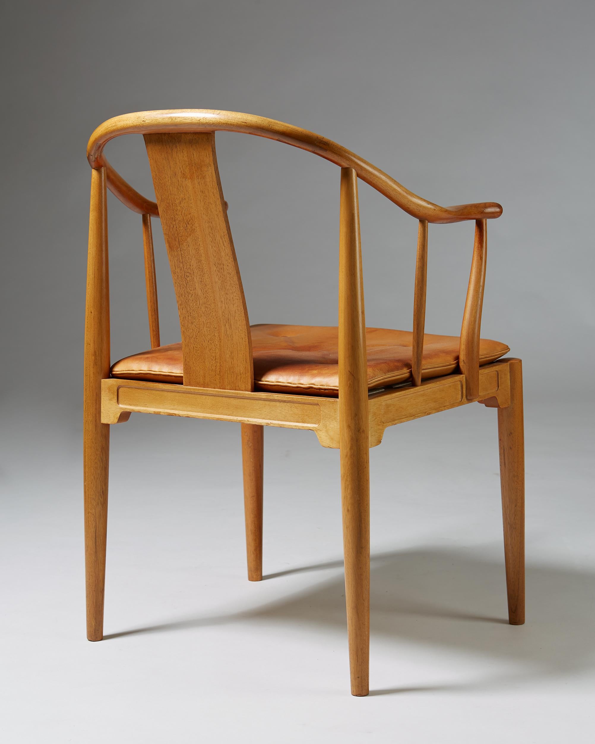 Late 20th Century China Chair Designed by Hans J. Wegner for Fritz Hansen, Denmark, 1980s