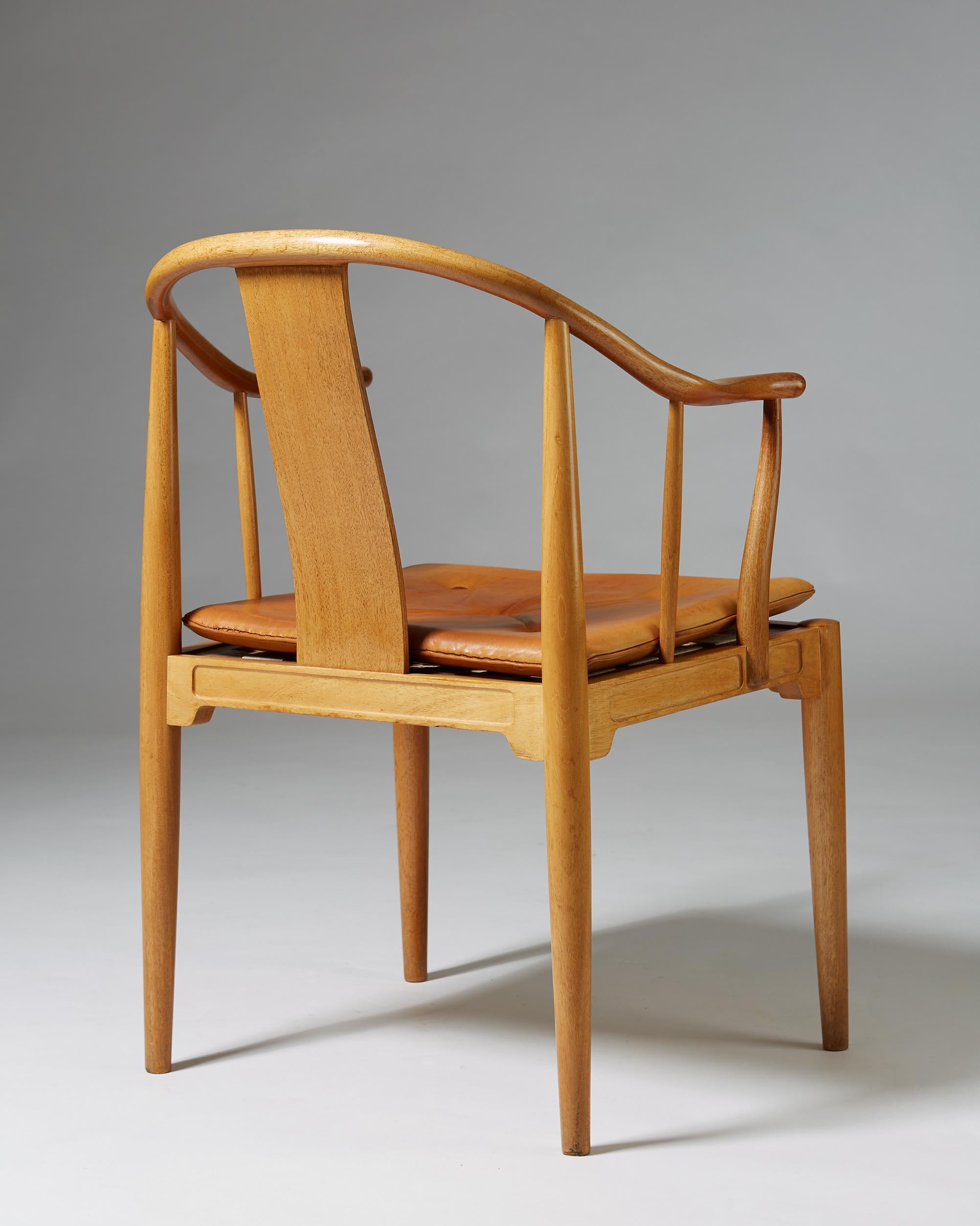 Leather China Chair Designed by Hans J. Wegner for Fritz Hansen, Denmark, 1980s
