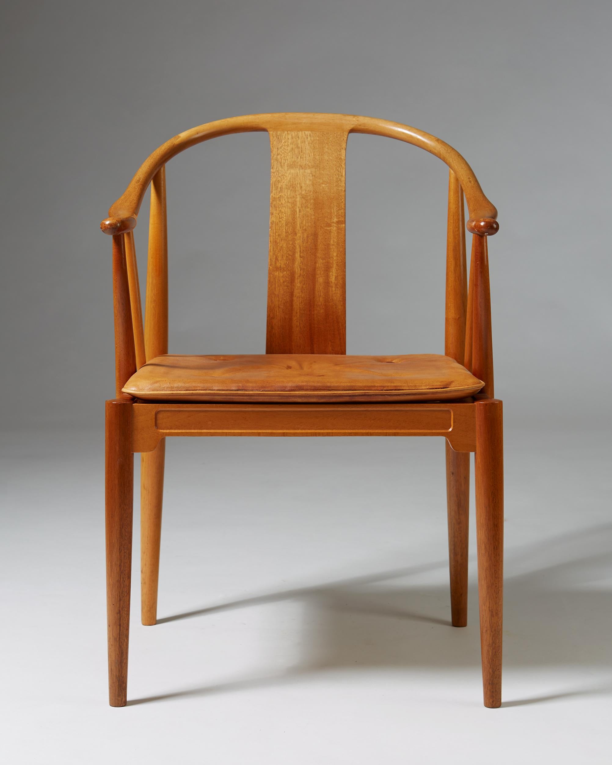 Leather China Chair Designed by Hans J. Wegner for Fritz Hansen, Denmark, 1980s