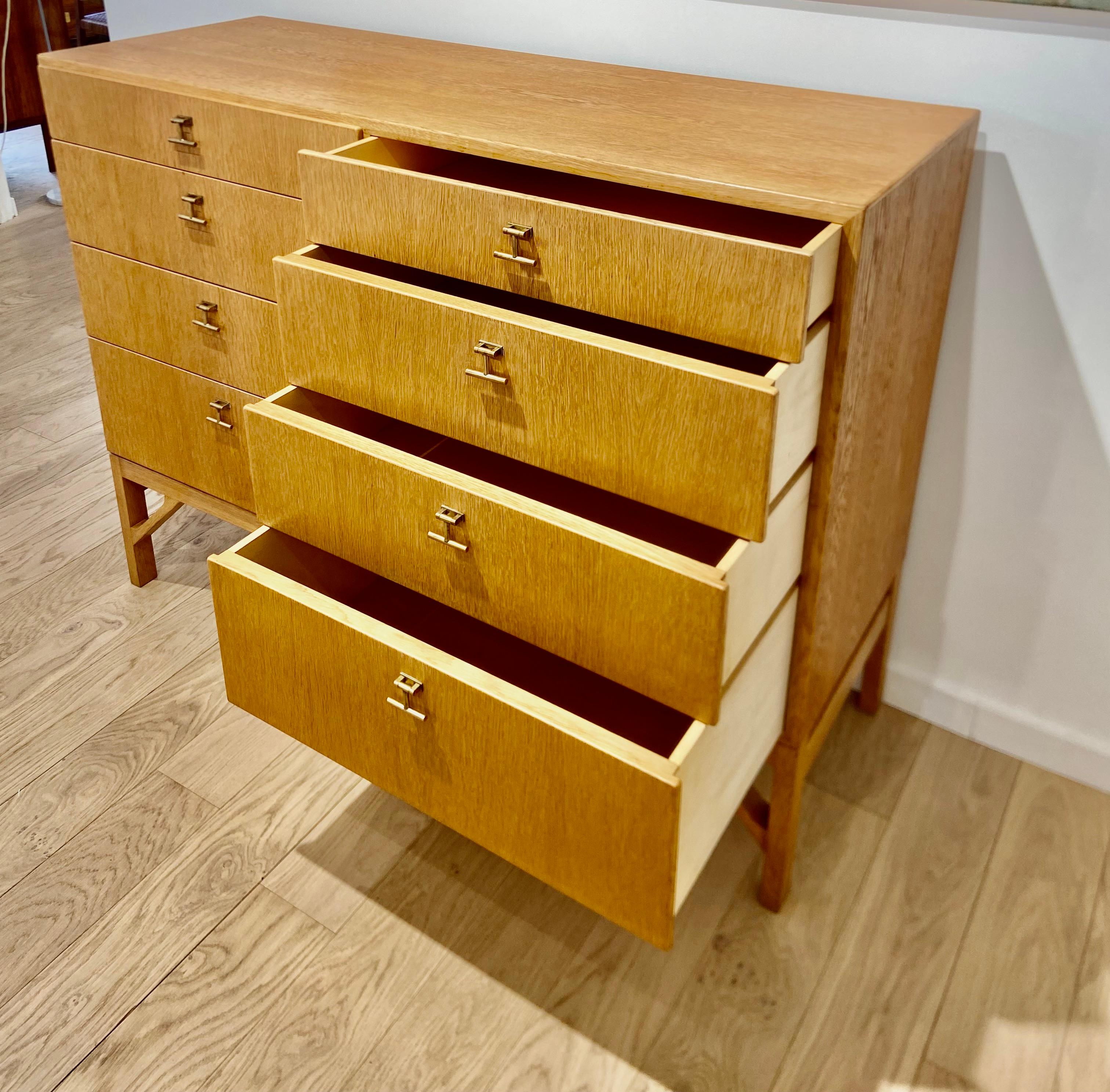 20th Century China chest of drawers by Borge Mogensen For Sale